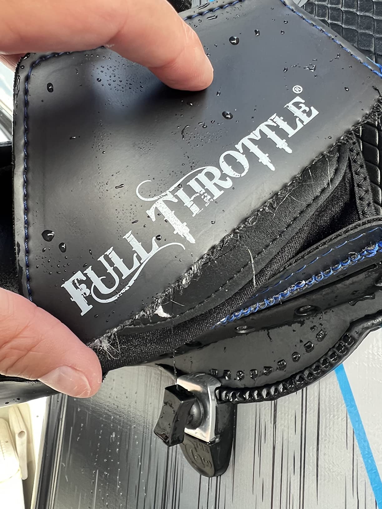 Full Throttle Aqua Extreme Wakeboard Kit (Black/Blue, 55.1 x 21.6-Inch/ 140cm x 42cm) customer photo 2