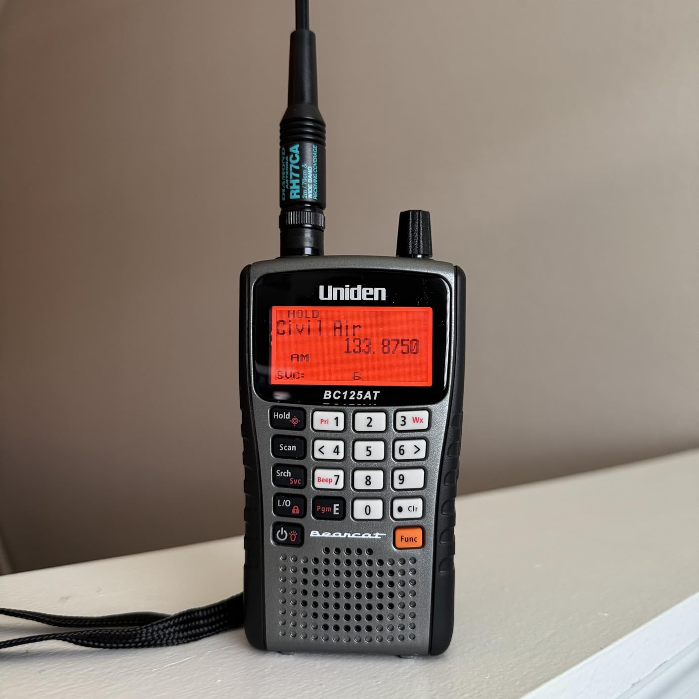 Uniden Bearcat BC125AT Handheld Scanner, 500-Alpha-Tagged Channels, Close Call Technology, PC Programable, Aviation, Marine, Railroad, NASCAR, Racing, and Non-Digital Police/Fire/Public Safety. customer photo 2