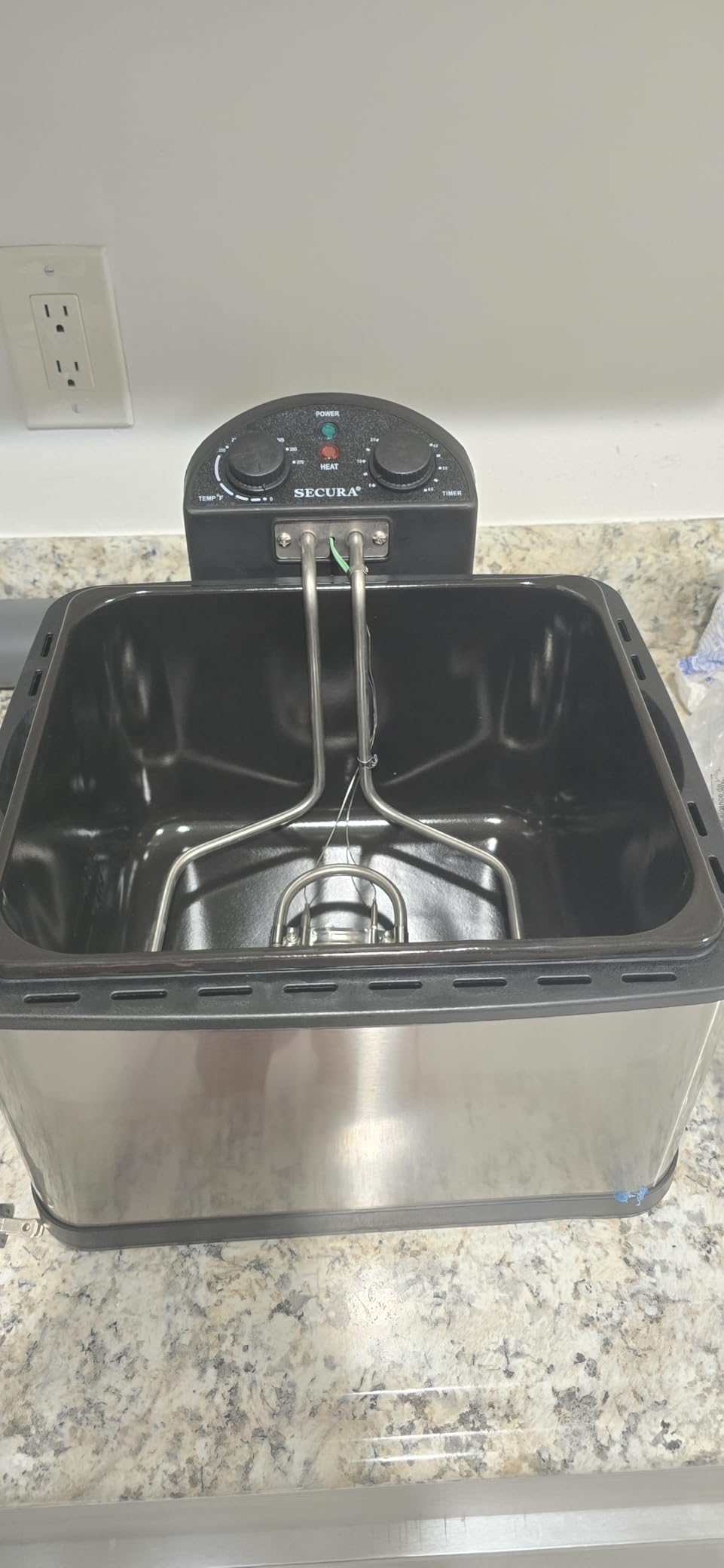 Secura 4 Liters / 17-Cup Stainless-Steel 1700-Watt Electric Deep Fryer with Timer Free Extra Odor Filter, Triple Basket, 4.5 Quarts, Silver customer photo 1