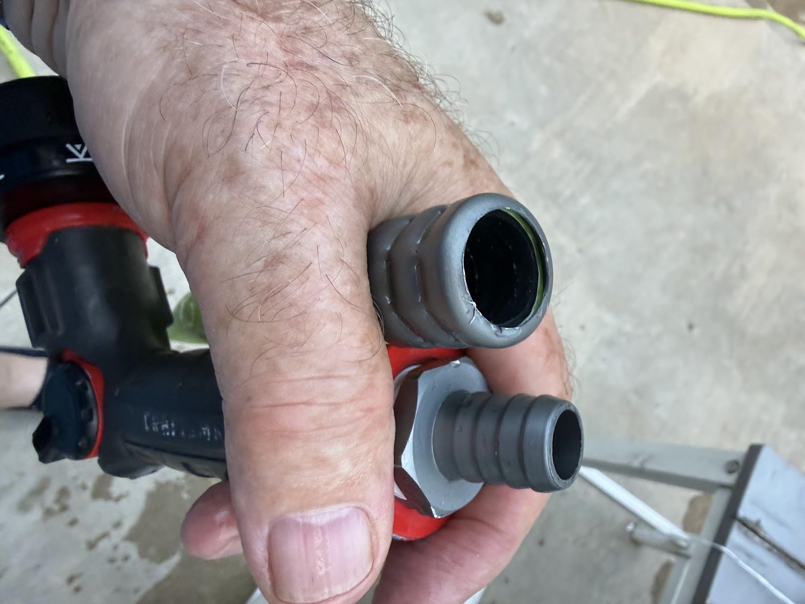 Flexzilla Garden Hose 5/8 in. x 100 ft., Lightweight All-Weather Water Hose, Durable and Flexible, Leak-Free Connections customer photo 1