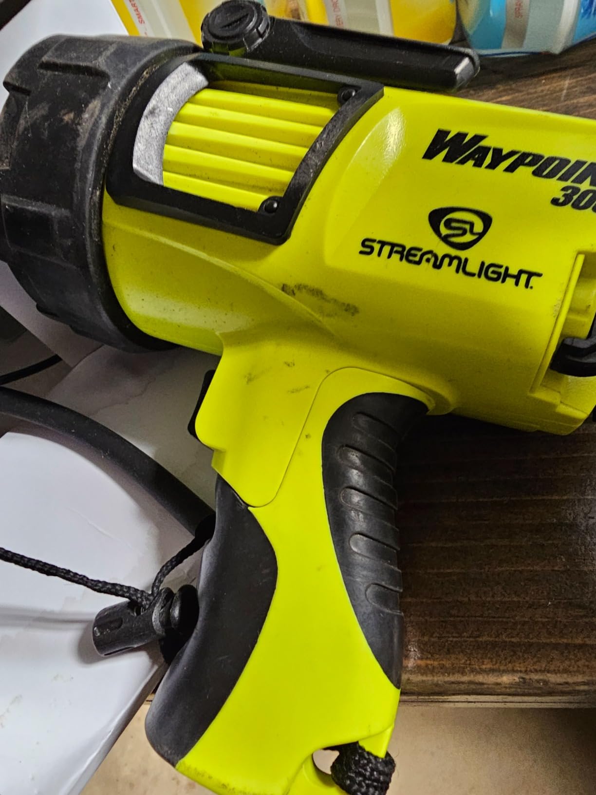 Streamlight 44910 Waypoint 1,400-Lumen 400,000-Candela Spotlight, Yellow customer photo 2