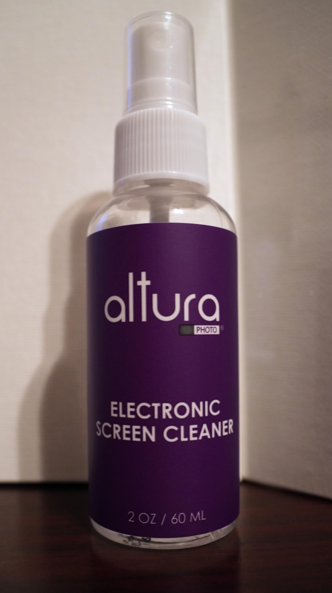 Altura Photo Camera Lens Cleaning Kit, Lens Cleaner for DSLR & Mirrorless | Keeps Gear Spotless & Scratch-Free, Includes Cleaner, Swabs, Pen, Blower, Brush, Cloth & Hard Case customer photo 1