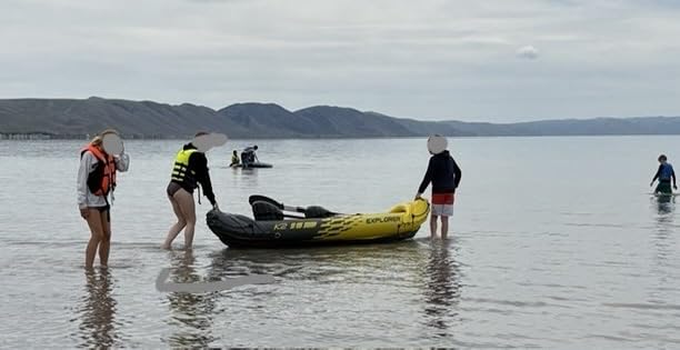 Intex 68307EP Explorer K2 Inflatable Kayak Set, 2-Person customer photo 2