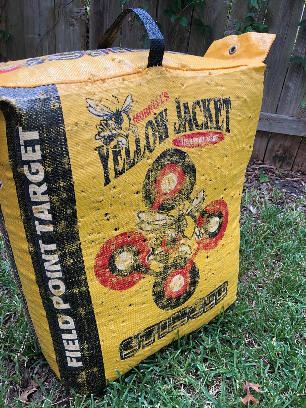 Morrell Yellow Jacket Stinger, Field Point Archery Target with 2 Shooting Sides & 10 Bullseyes - Portable Backyard Hunting Practice Bag with E-Z Tote Carrying Handle & Easy Arrow Removal customer photo 1