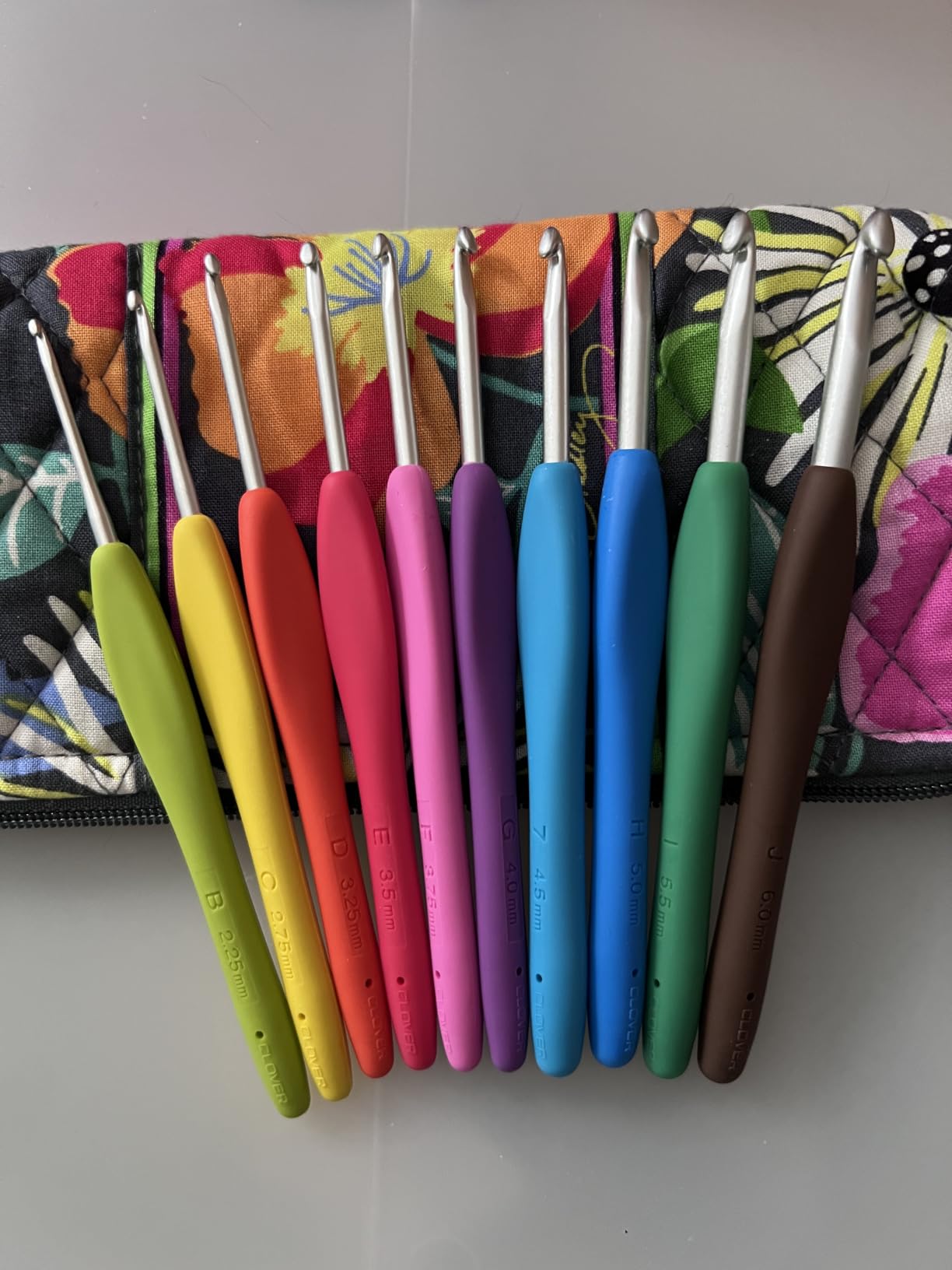 Clover 3672 Amour Crochet Hook Set, 10 sizes customer photo 2
