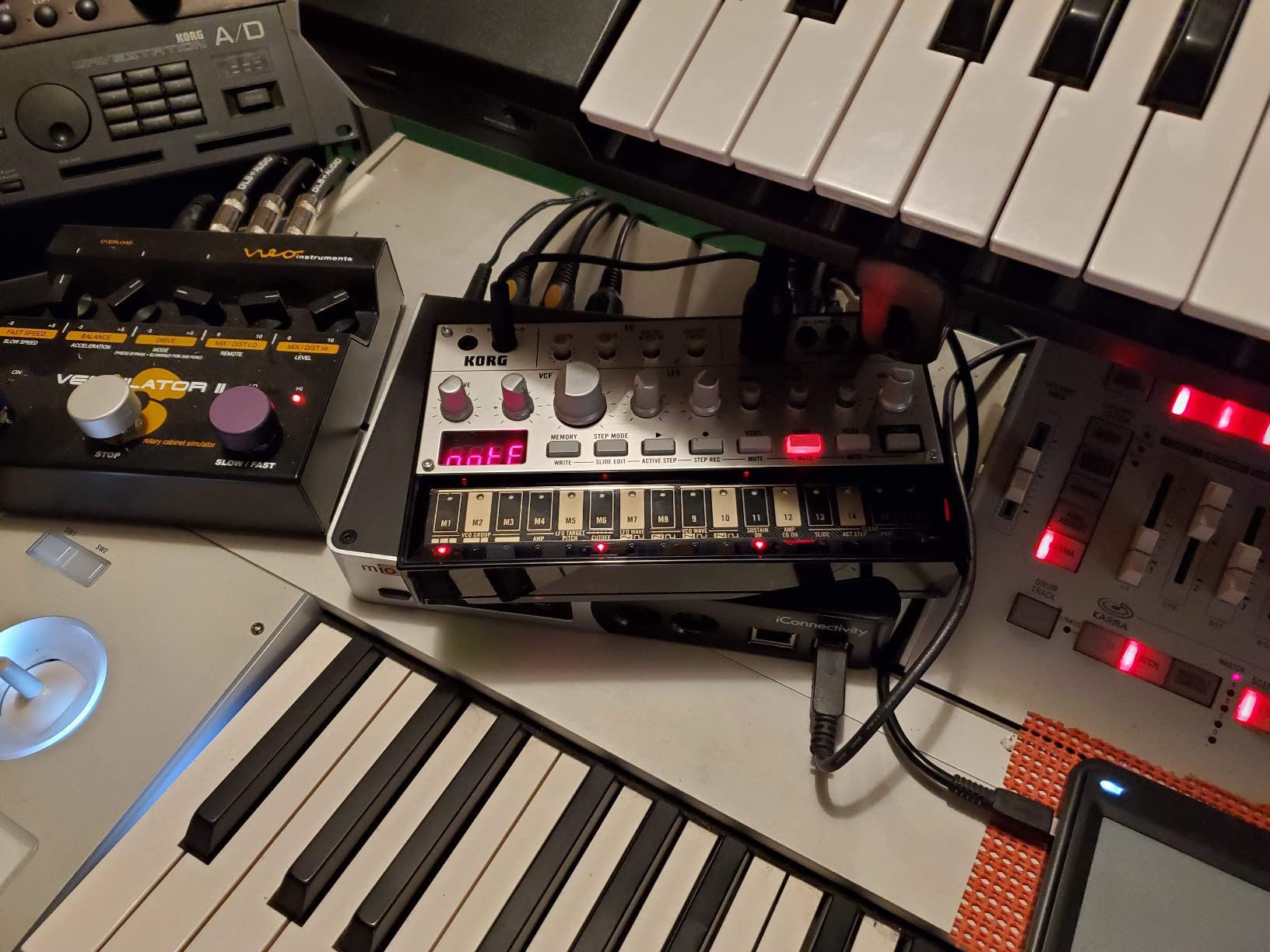 Korg Volca Bass Analog Synthesizer w/ Three Oscillators and 16-Step Sequencer customer photo 2