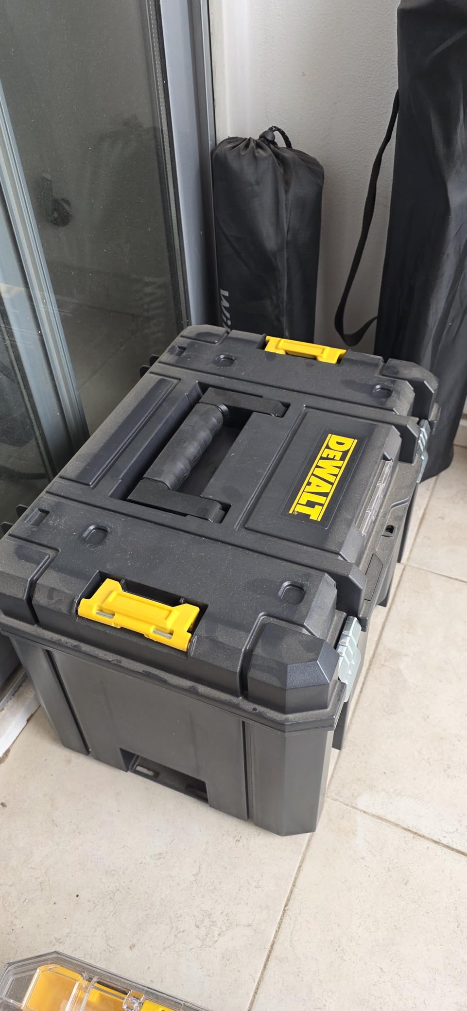 DEWALT TSTAK Tool Box, Extra Large Design, Removable Tray for Easy Access to Tools, Water and Debris Resistant (DWST17806) customer photo 1
