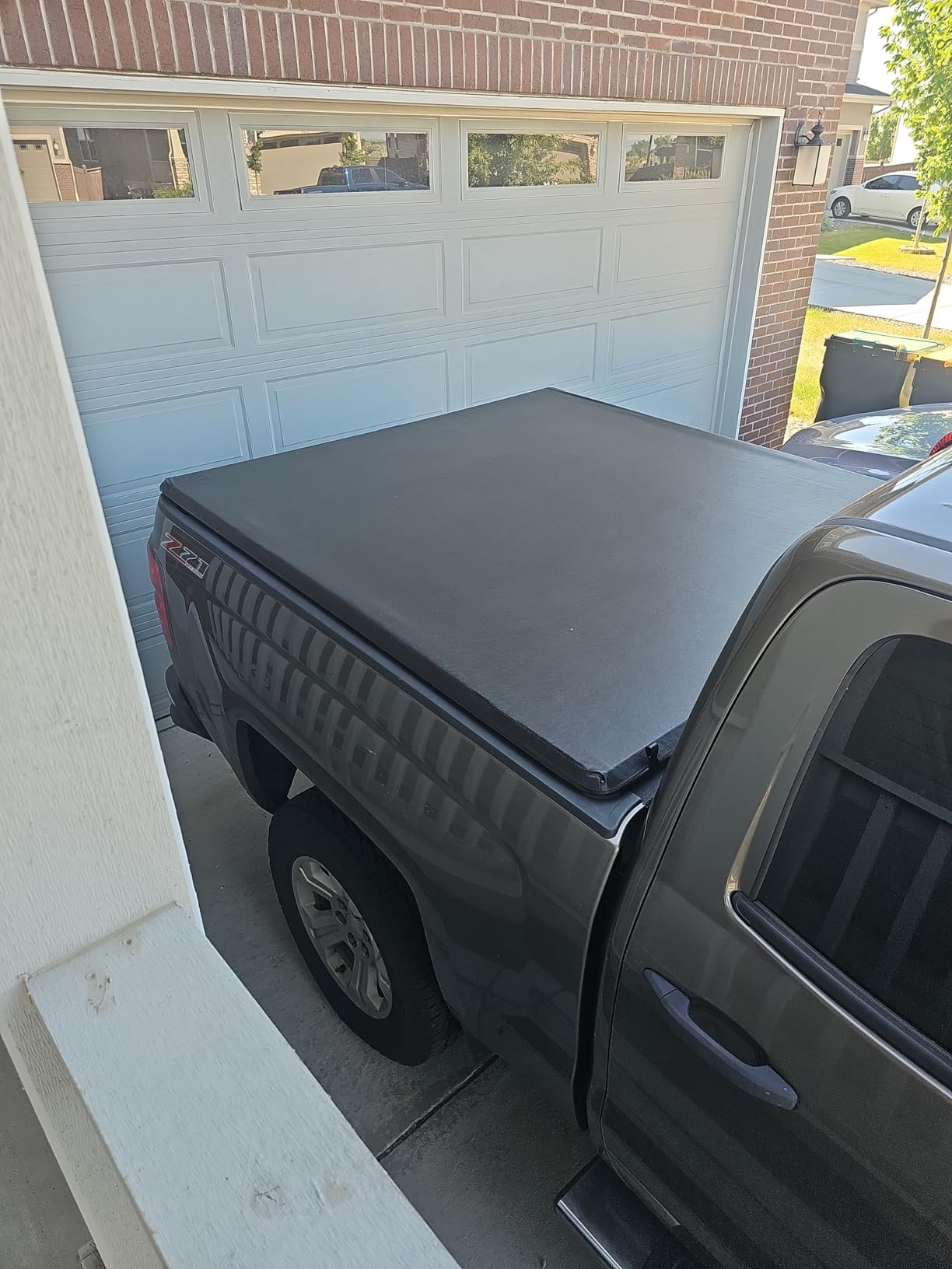 TruXedo TruXport Soft Roll Up Truck Bed Tonneau Cover | 272001 | Fits 2014-2018, 2019 Limited/Legacy Chevy/GMC Silverado/Sierra 1500, 2015-19 2500/3500HD 6' 7