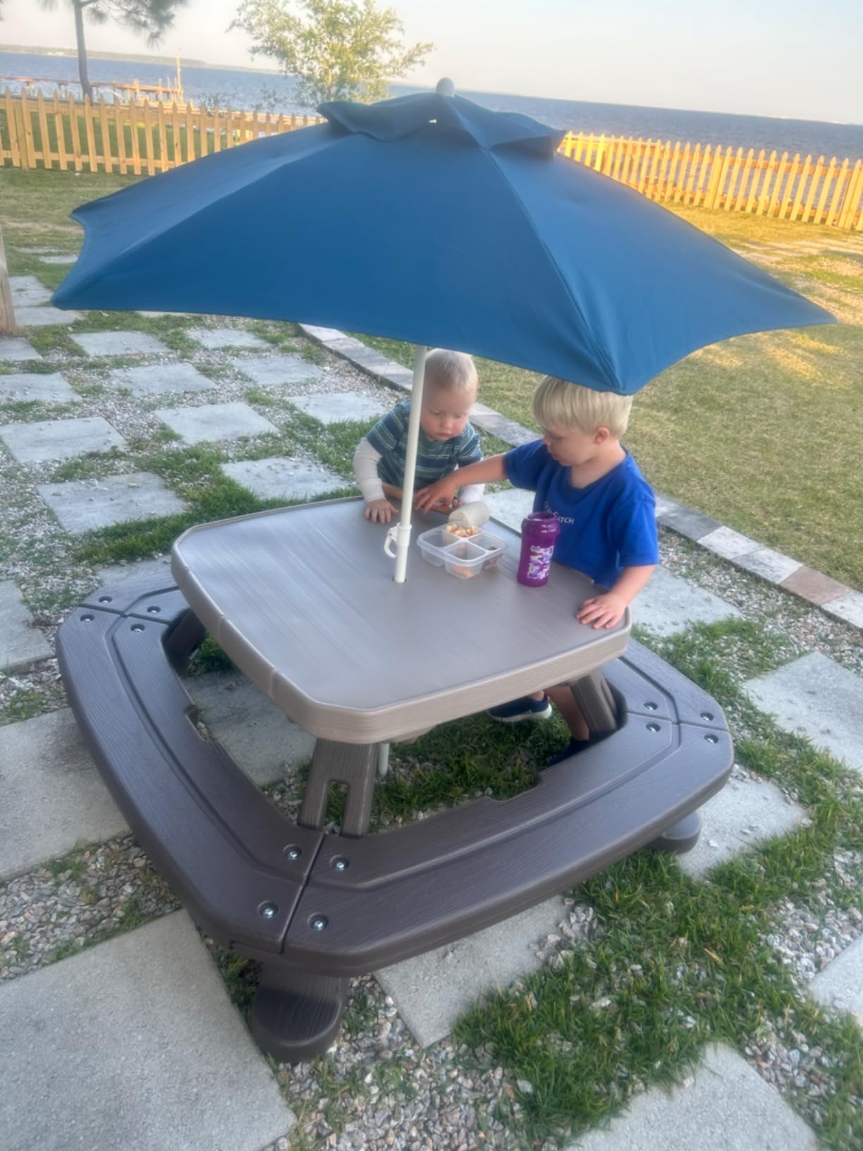 Little Tikes Fold 'n Store Picnic Table with Market Umbrella, Brown (632433M) customer photo 2