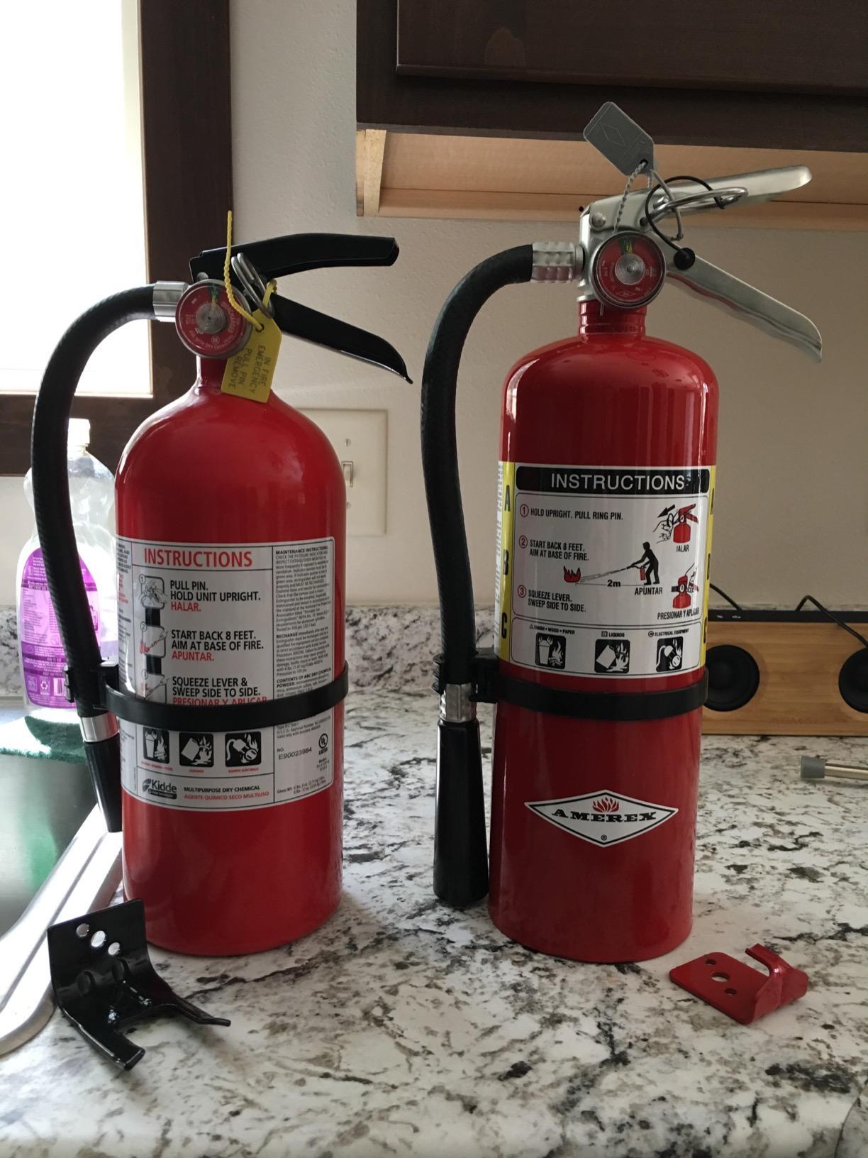 Amerex B500 Fire Extinguisher, 5 lb. ABC Dry Chemical | Rechargeable all-metal 5 lb ABC extinguisher, UL rated 2A:10B:C customer photo 1