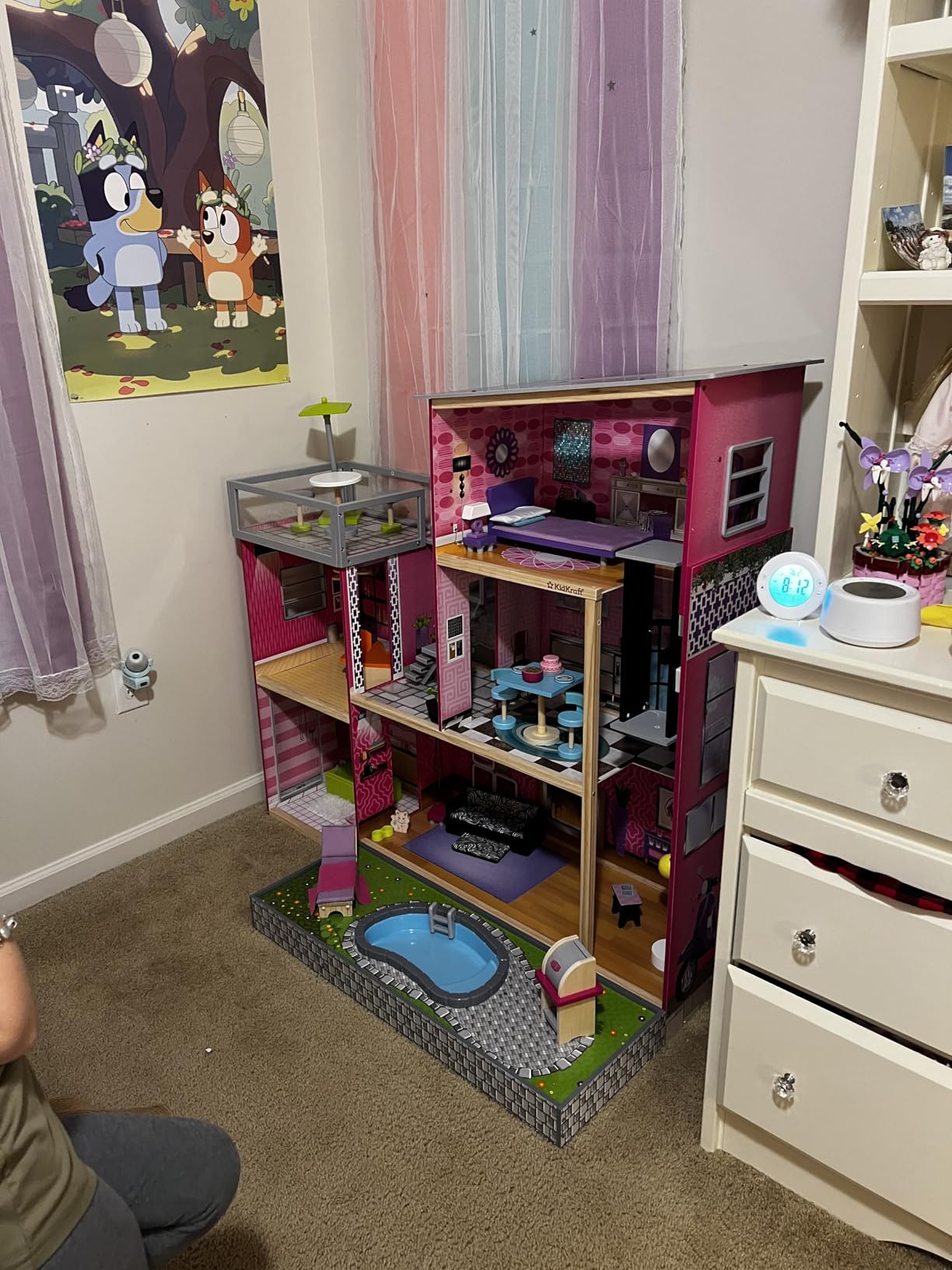 KidKraft Uptown Wooden Modern Dollhouse with Lights & Sounds, Pool and 36 Accessories customer photo 1