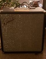 Fender Rumble 25 V3 Bass Guitar Amplifier, 25-Watt Combo Amp with 8