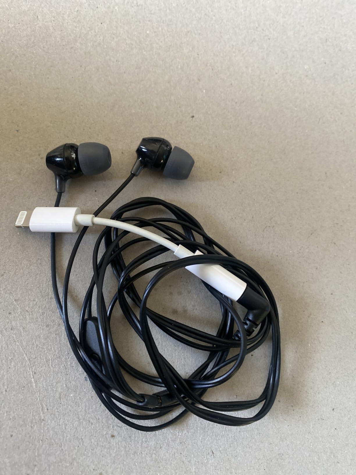 Sony MDREX15AP In-Ear Earbud Headphones with Mic, Black (MDREX15AP/B) customer photo 1