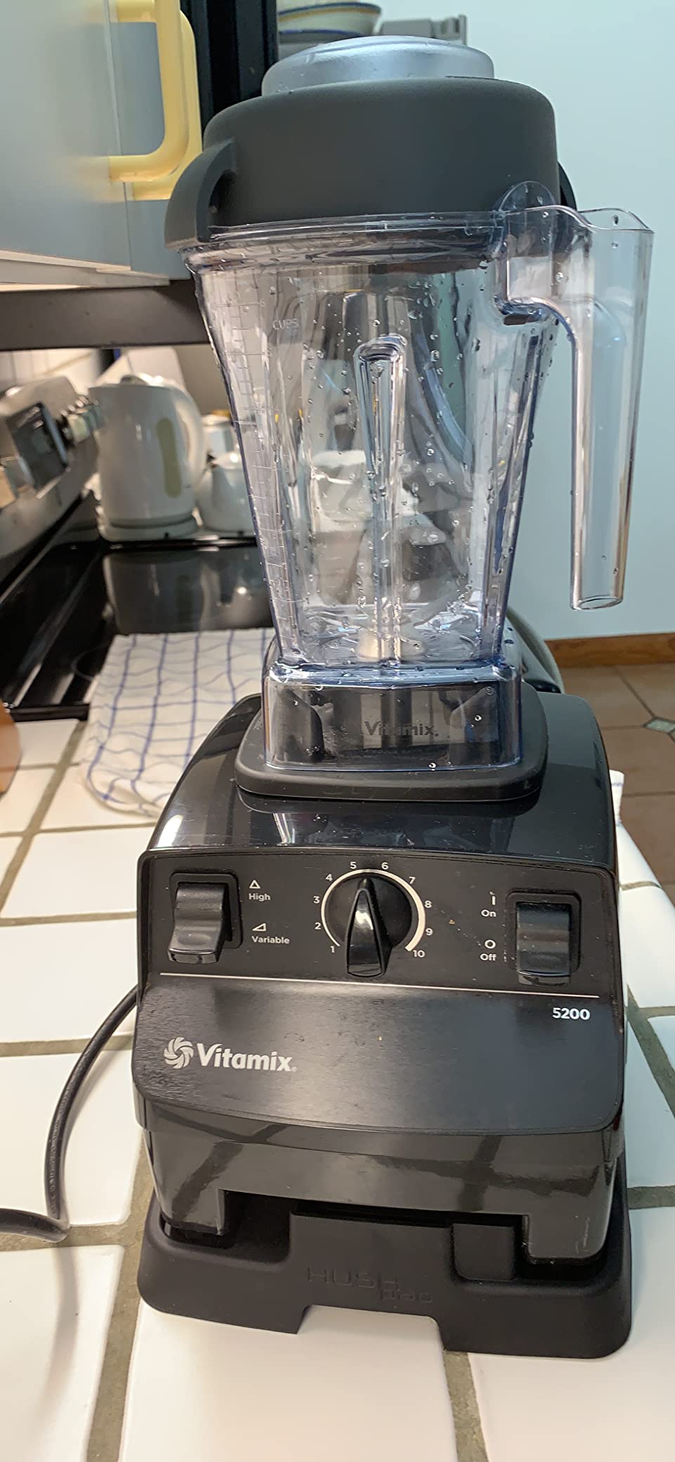 Vitamix Container, 48 oz., Clear - 56085 | Does Not Work with Ascent, Ascent X or Venturist Blenders, Dishwasher Safe, Laser-Cut Stainless-Steel Blades, Tamper Included customer photo 2