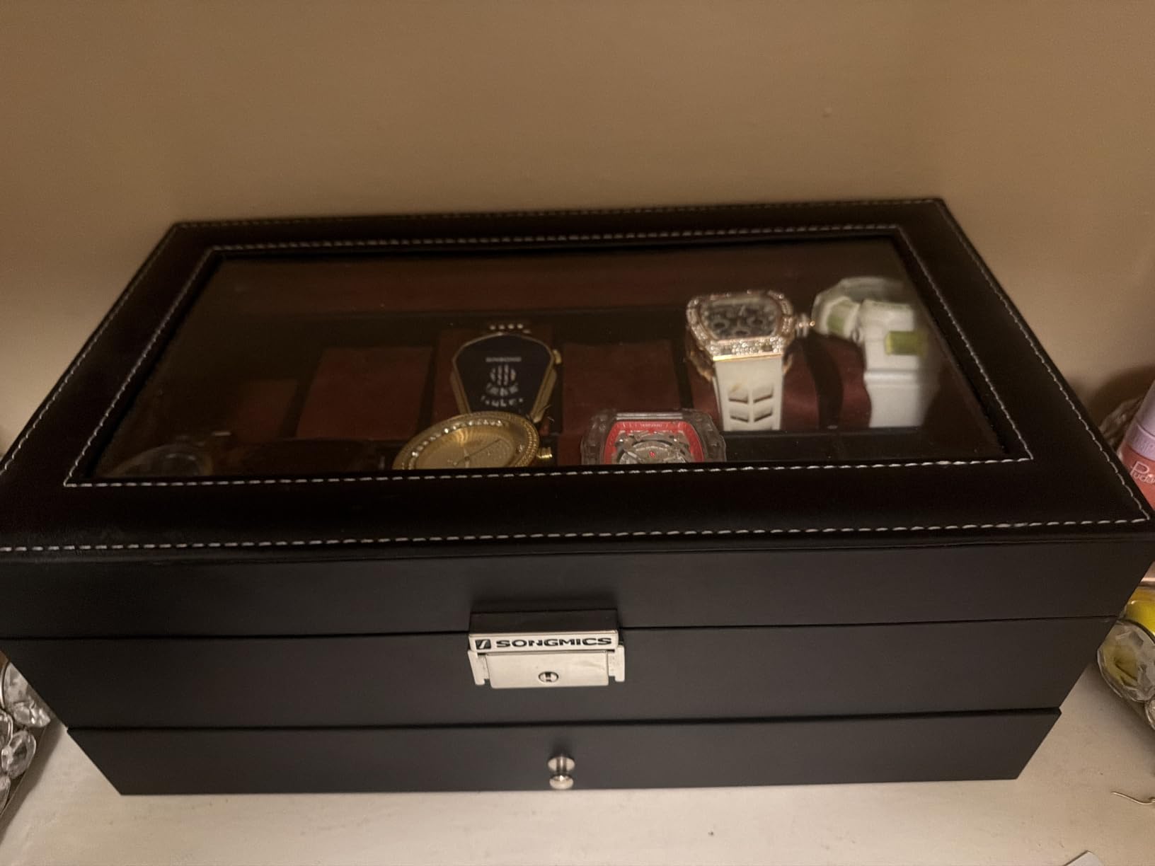 SONGMICS Watch Box, 12-Slot Watch Case Organizer with Large Glass Lid, 2 Layers, Removable Pillows, Metal Lock, Gift for Loved Ones, Black Synthetic Leather, Gray Lining UJWB012 customer photo 1