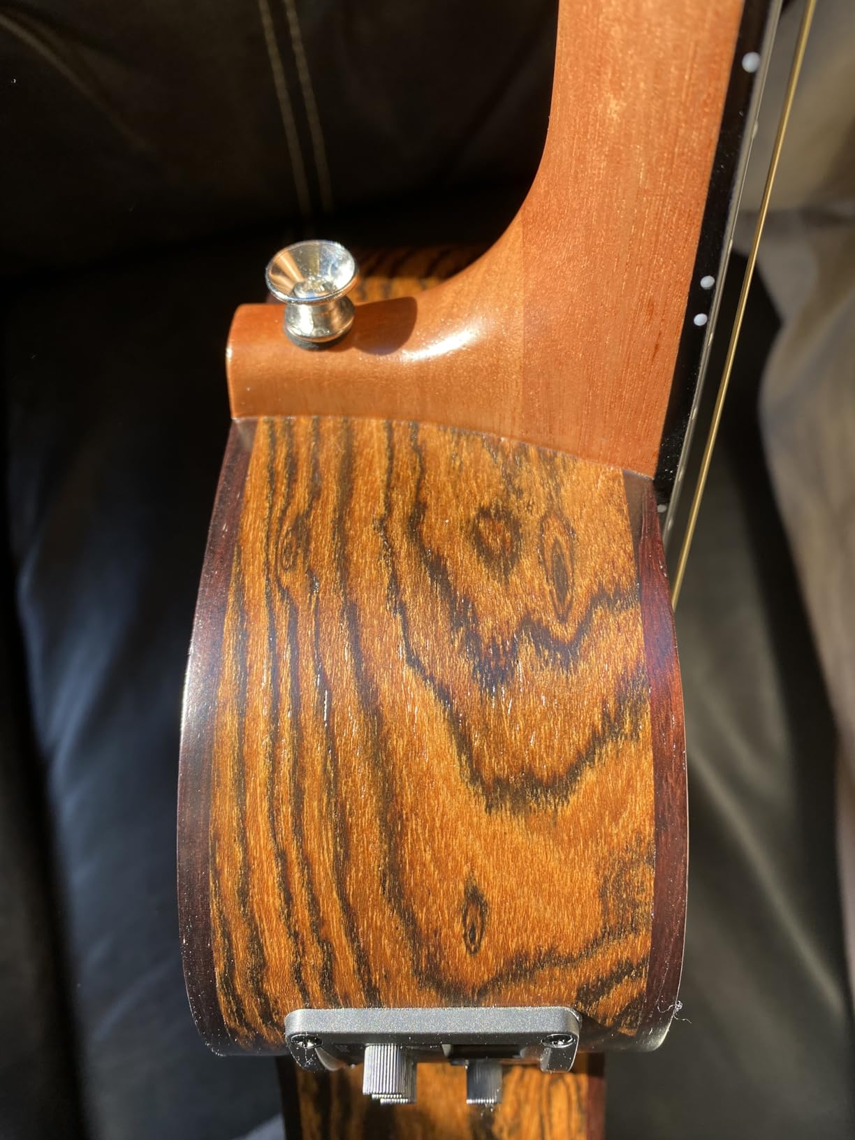Caramel 26 inch CT905 All Butterfly Bocote Wood Tenor Electric Ukulele customer photo 2