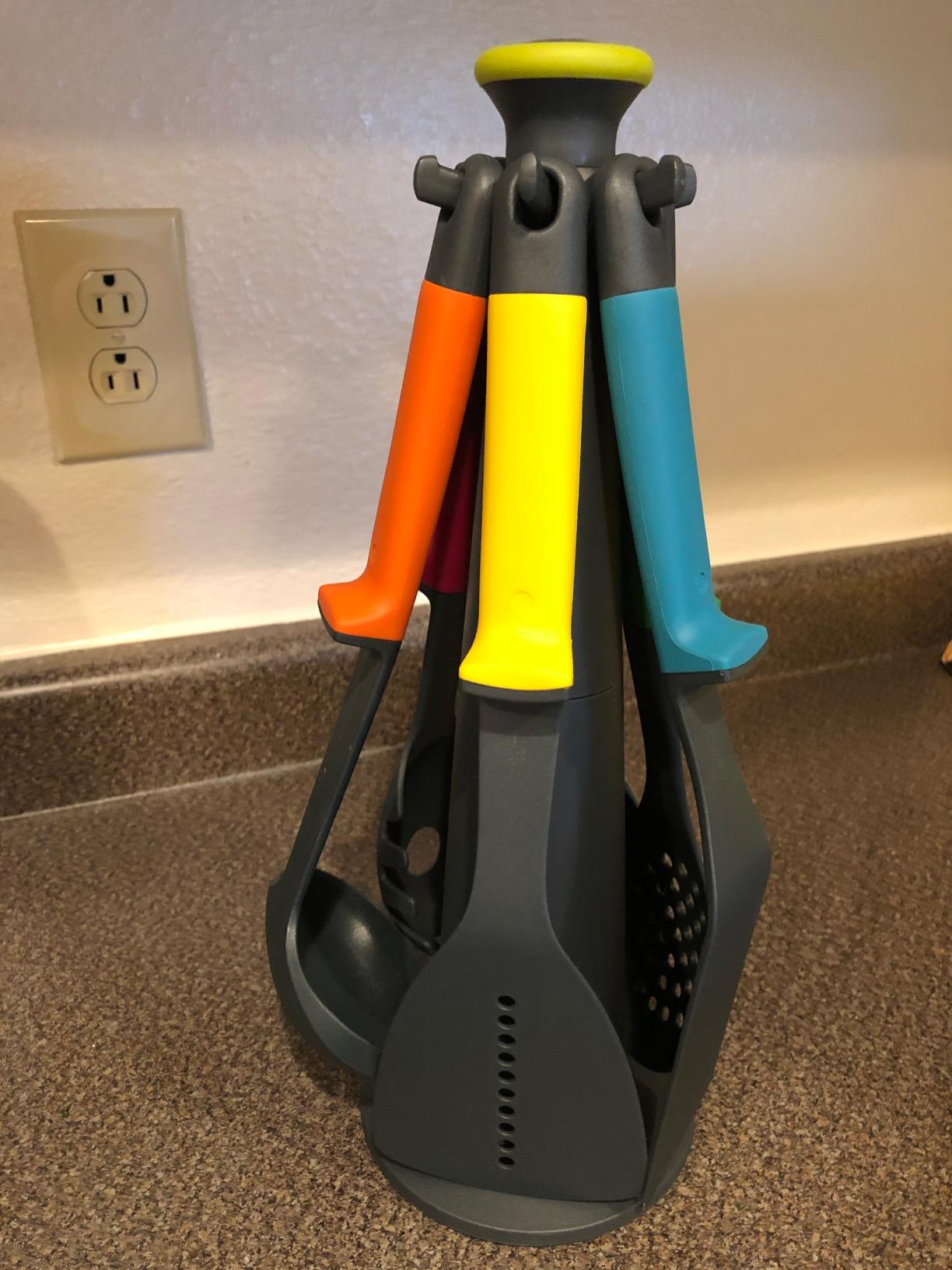 Carousel Nylon Kitchen Utensil Tool and Gadget Set with Rotating Storage Stand, 6-Piece Non Stick Tools with Ergonomic Handles, Multicolor customer photo 1