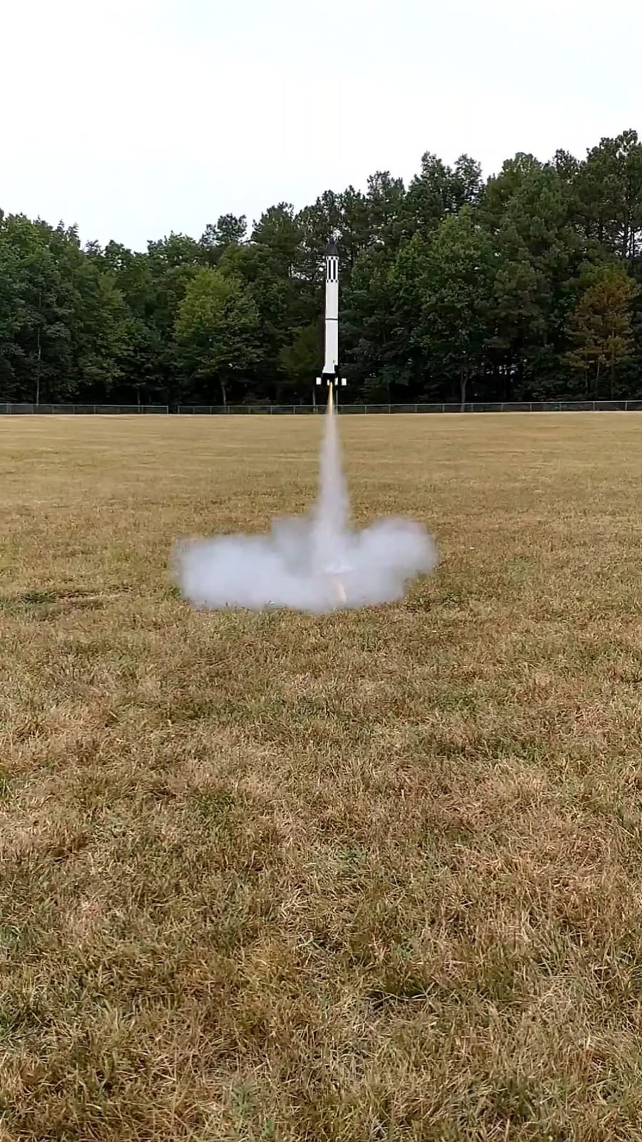 Estes 1921 Mercury Redstone Rocket-Building Kit, Advanced Flying-Rocket-Model Kit for Ages 10+ customer photo 2