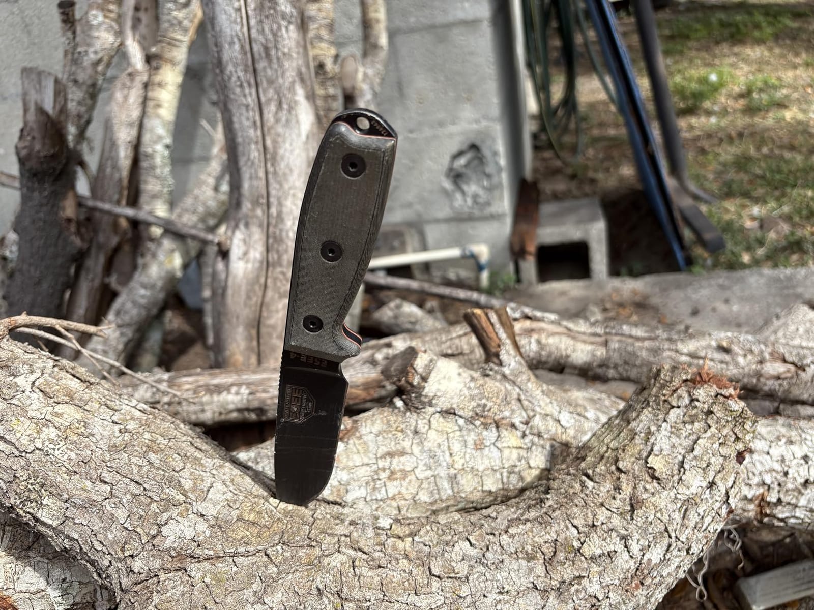 ESEE 4P Survival Knife - Field Tested Fixed Blade Knife with Molded Polymer Sheath & Clip Plate, Full Tang, Plain Edge - Durable Outdoor Camping Blade customer photo 2
