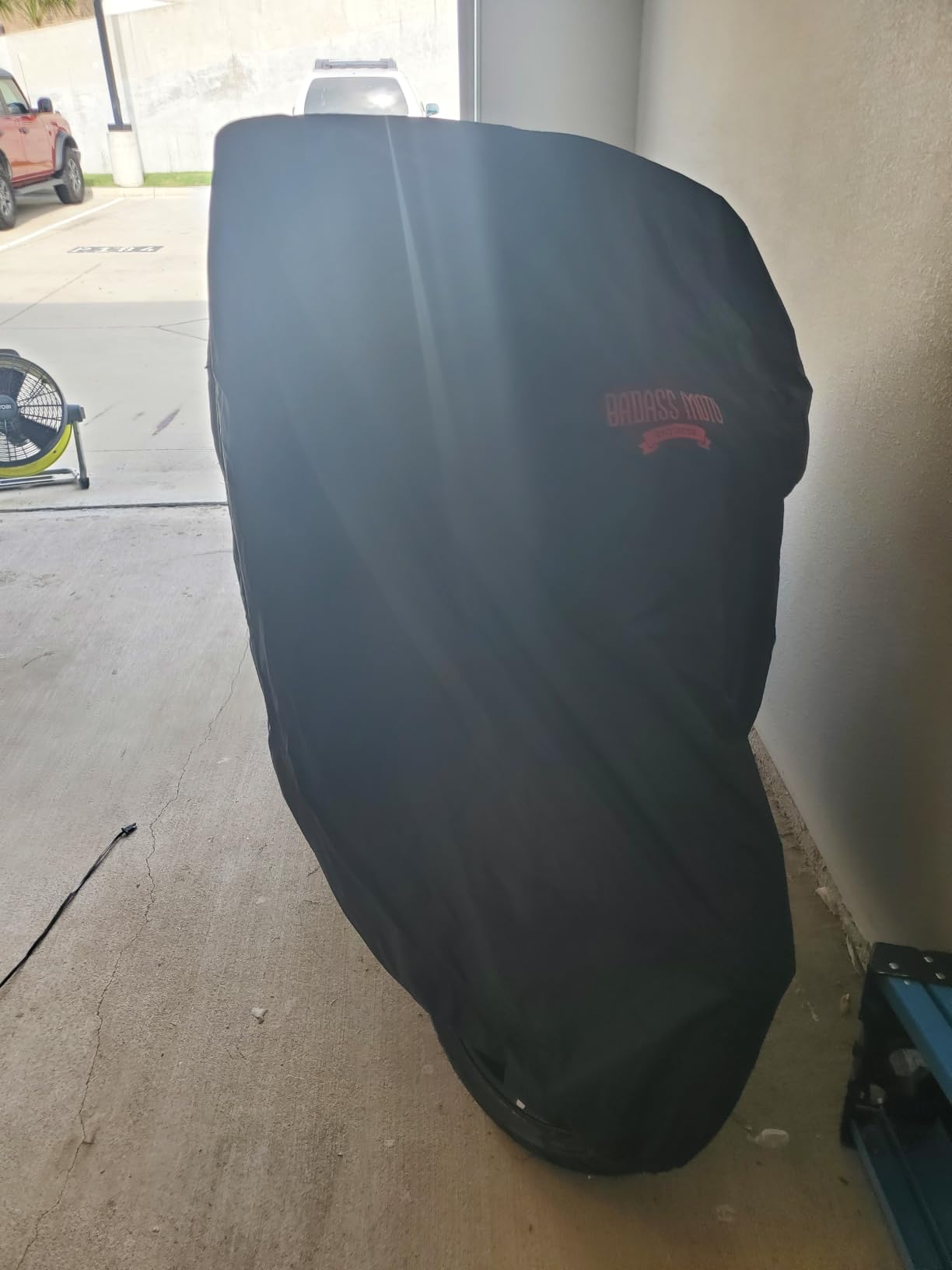 Badass Moto All-Season Motorcycle Cover for Mid-Size Bikes, Black M 96