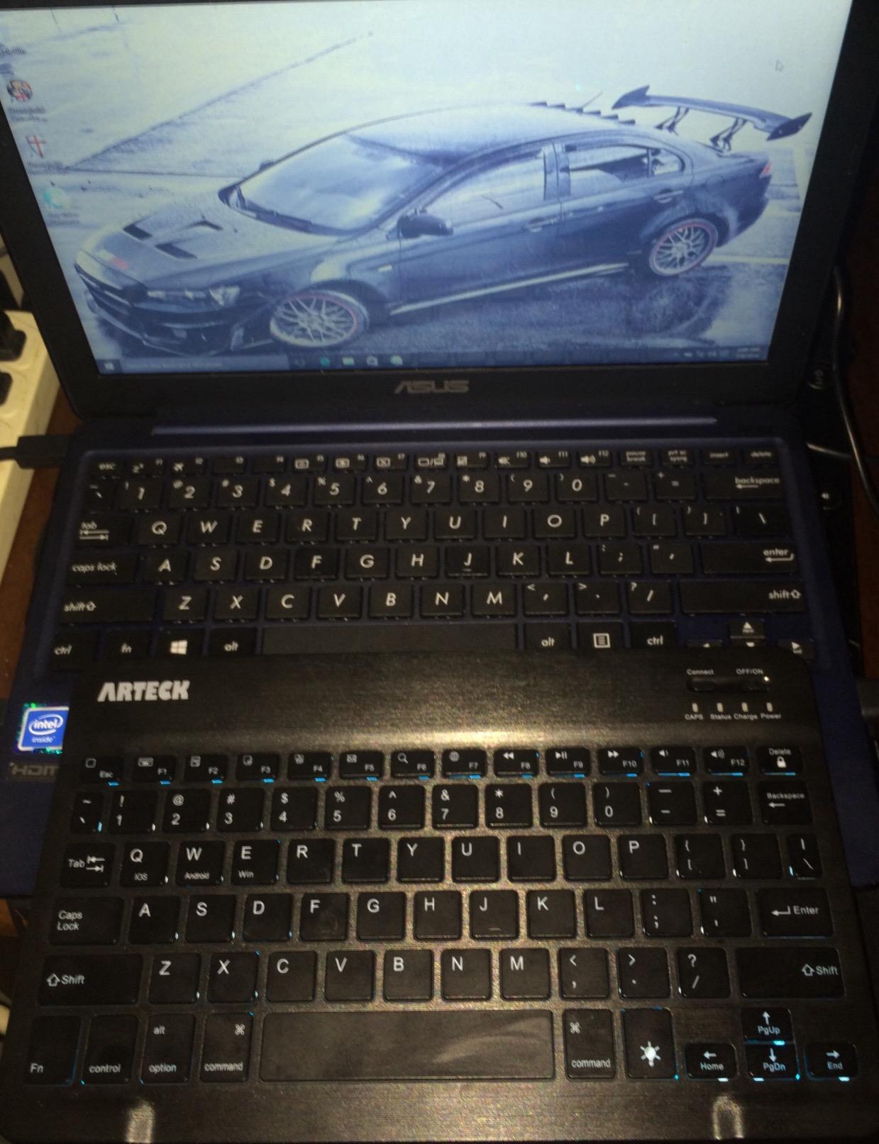 Arteck Universal Backlit Wireless Bluetooth Keyboard for iPad, Tablet, PC customer photo 1