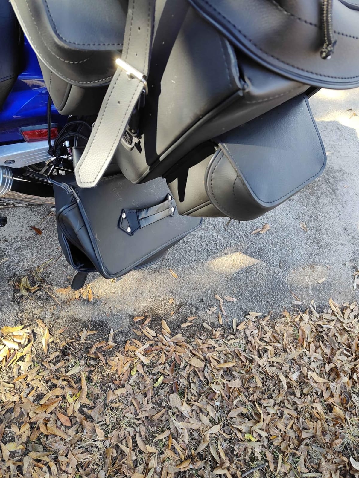 Milwaukee Leather SH66602 Zip-Off Double Pocket PVC Throw Over Motorcycle Saddlebags - One Size customer photo 2