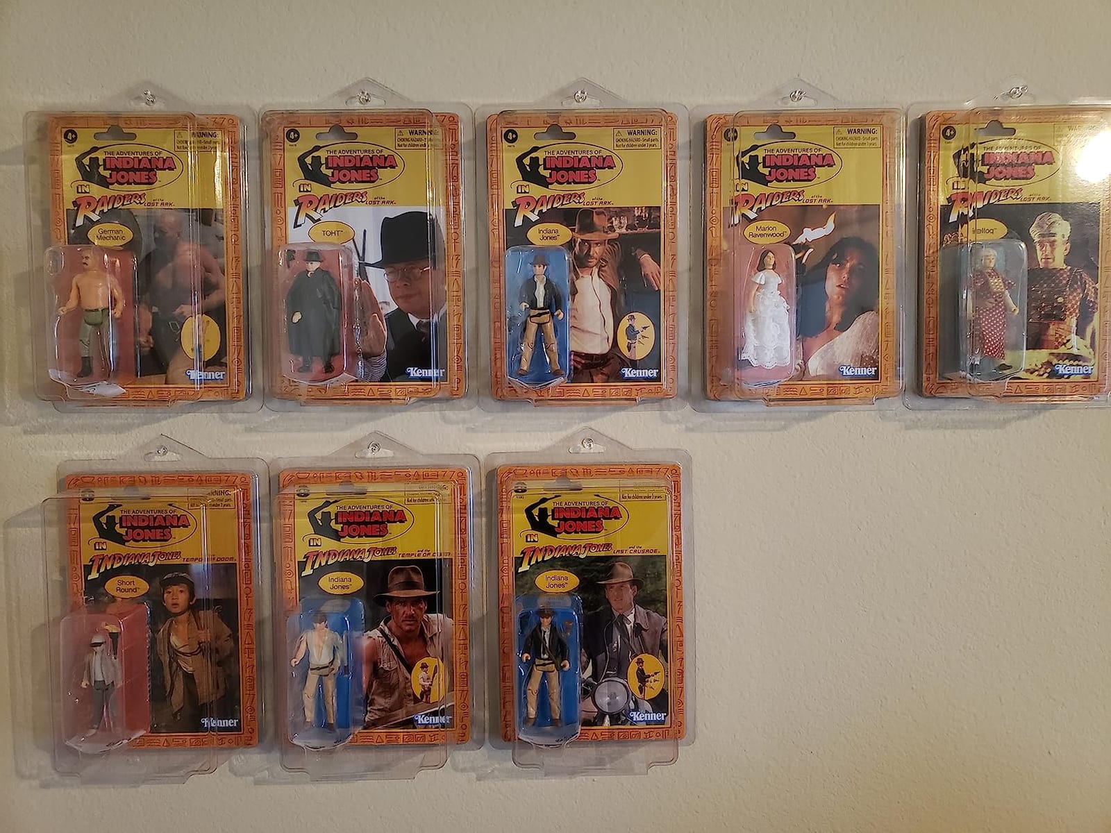 Protech STAR1 Star Case Storage / Display for Vintage and Modern Standard Style Star Wars Carded Figure, 6