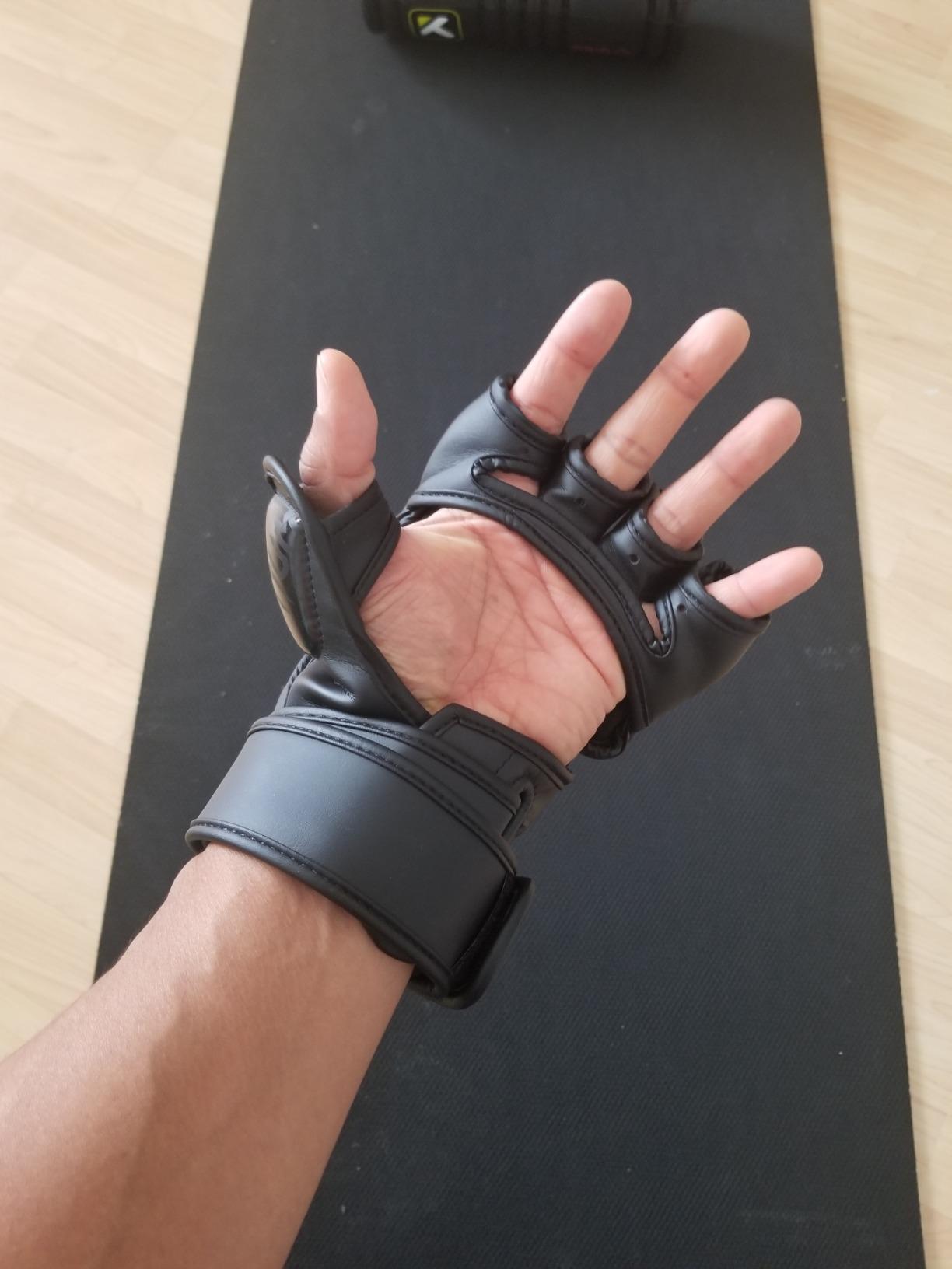 Venum Undisputed 2.0 MMA Gloves customer photo 2