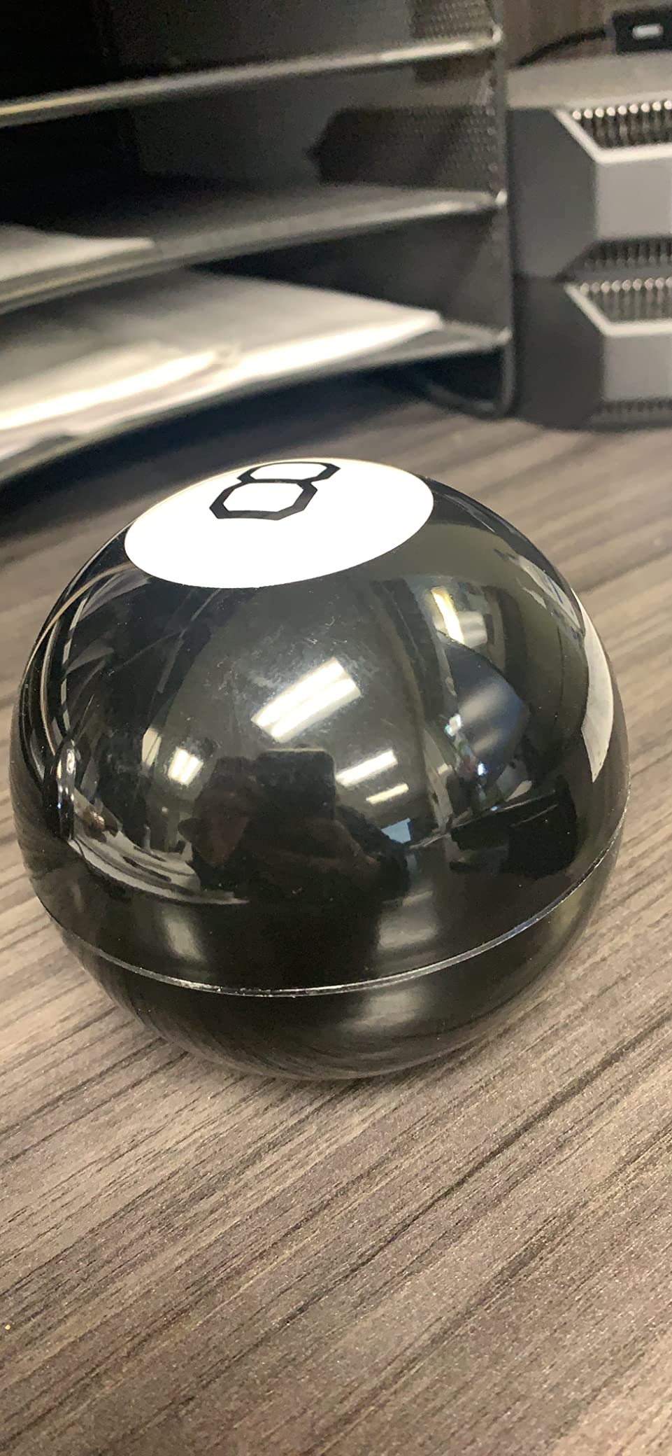 Mattel Games Magic 8 Ball Novelty Fortune-Telling Toy, Retro Look for Kids, Grown-Ups, Families, Parties & Travel (Amazon Exclusive) customer photo 2
