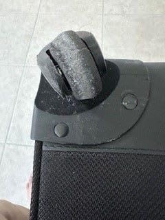 SWISSGEAR Sion Softside Expandable Spinner Luggage Durable Lightweight Travel Suitcase, Dark Grey, Checked-Medium customer photo 2