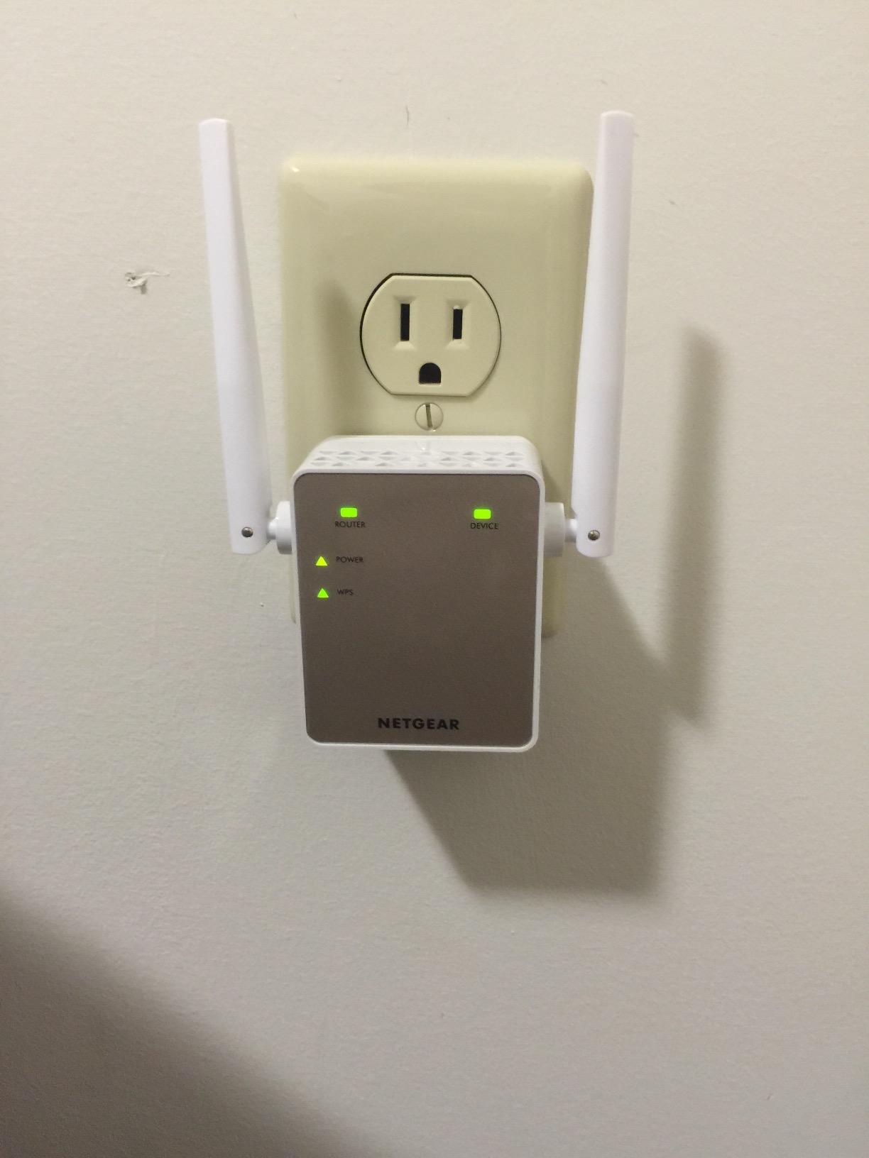 NETGEAR WiFi Range Extender (EX6120) - Covers up to 1,500 sq. ft., 25 Devices - AC1200 Dual Band Wireless Signal Extender (Up to 1.2 Gbps Speed), Compact Wall Plug Design customer photo 1
