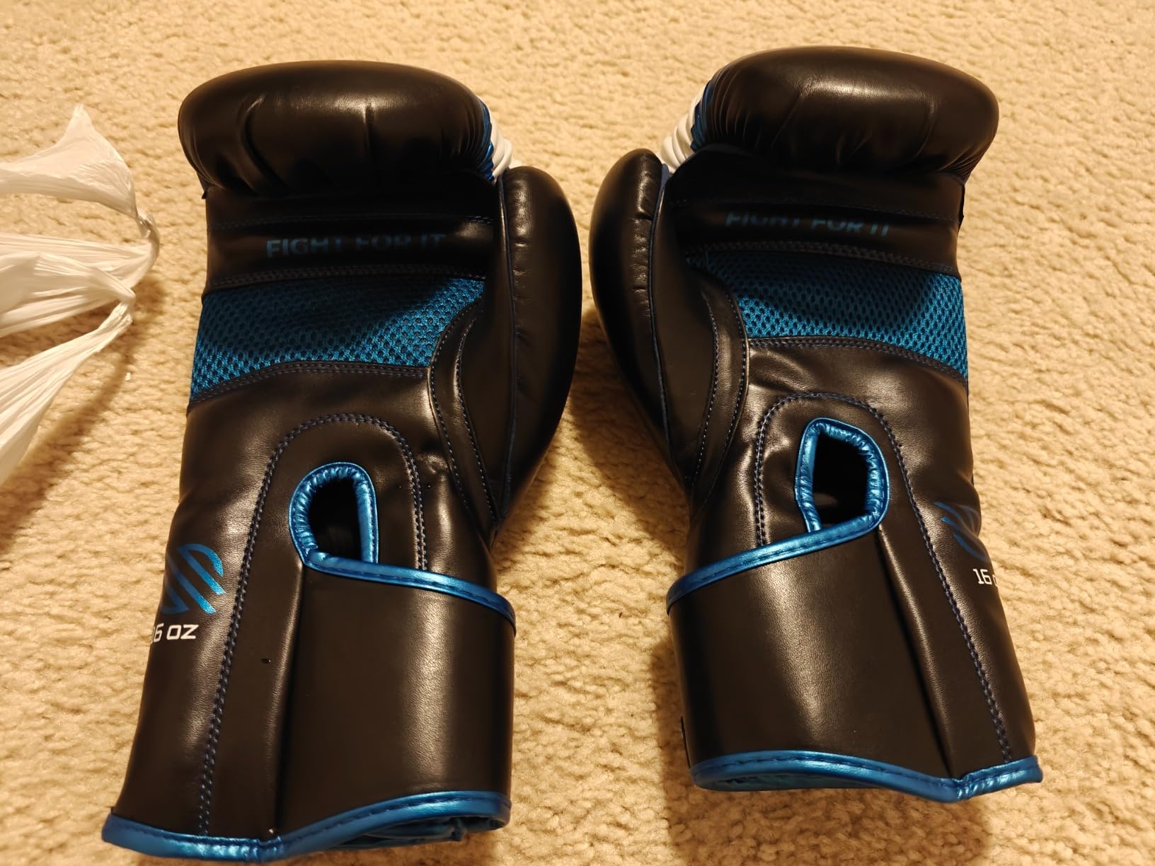 Sanabul Essential Gel Boxing Gloves for Men & Women, Kickboxing MMA, Muay Thai Gloves and Heavy Bag Training Punching & Sparring customer photo 2