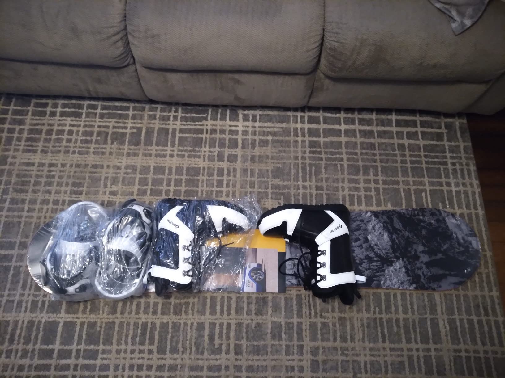 Valdez Snowboard Summit Bindings & APX Boots Men's Complete Snowboard Package customer photo 1