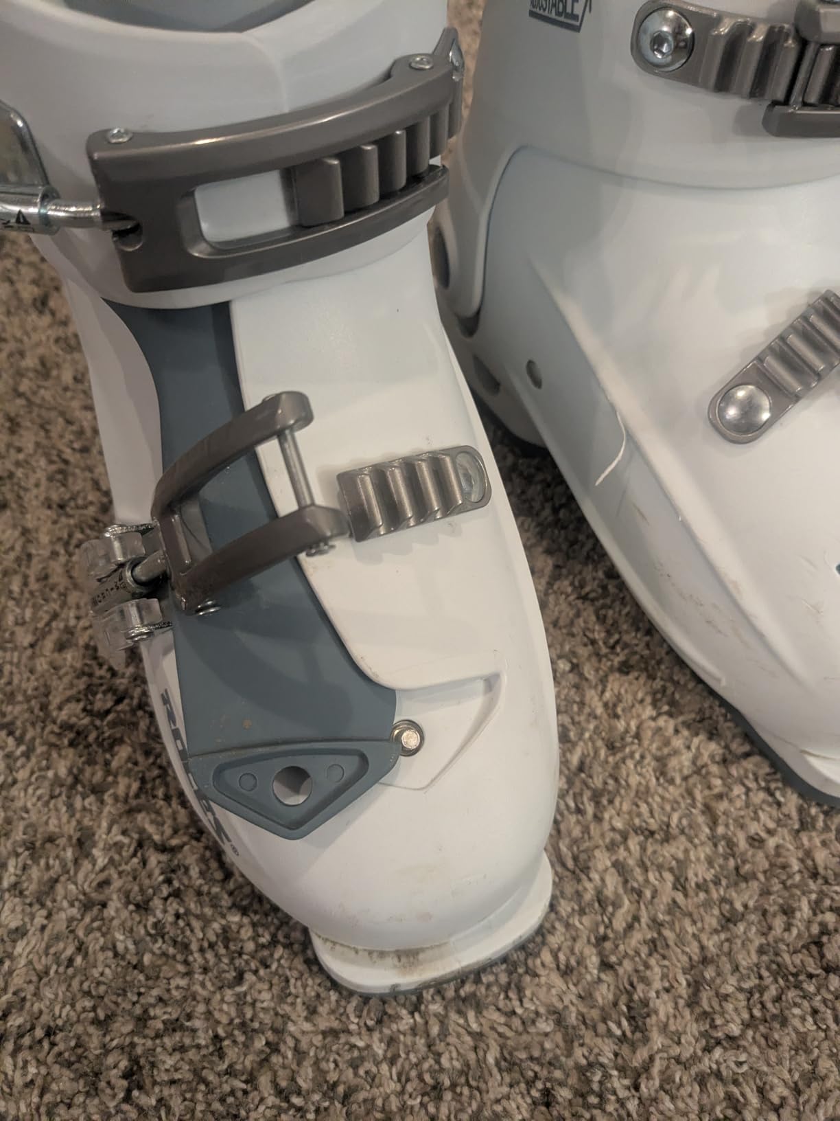 ROCES IDEA UP Adjustable Ski Boots for Kids - Youth & Toddler Ski Boots with Single Buckle - Expandable Downhill Ski Boots for Growing Feet customer photo 2