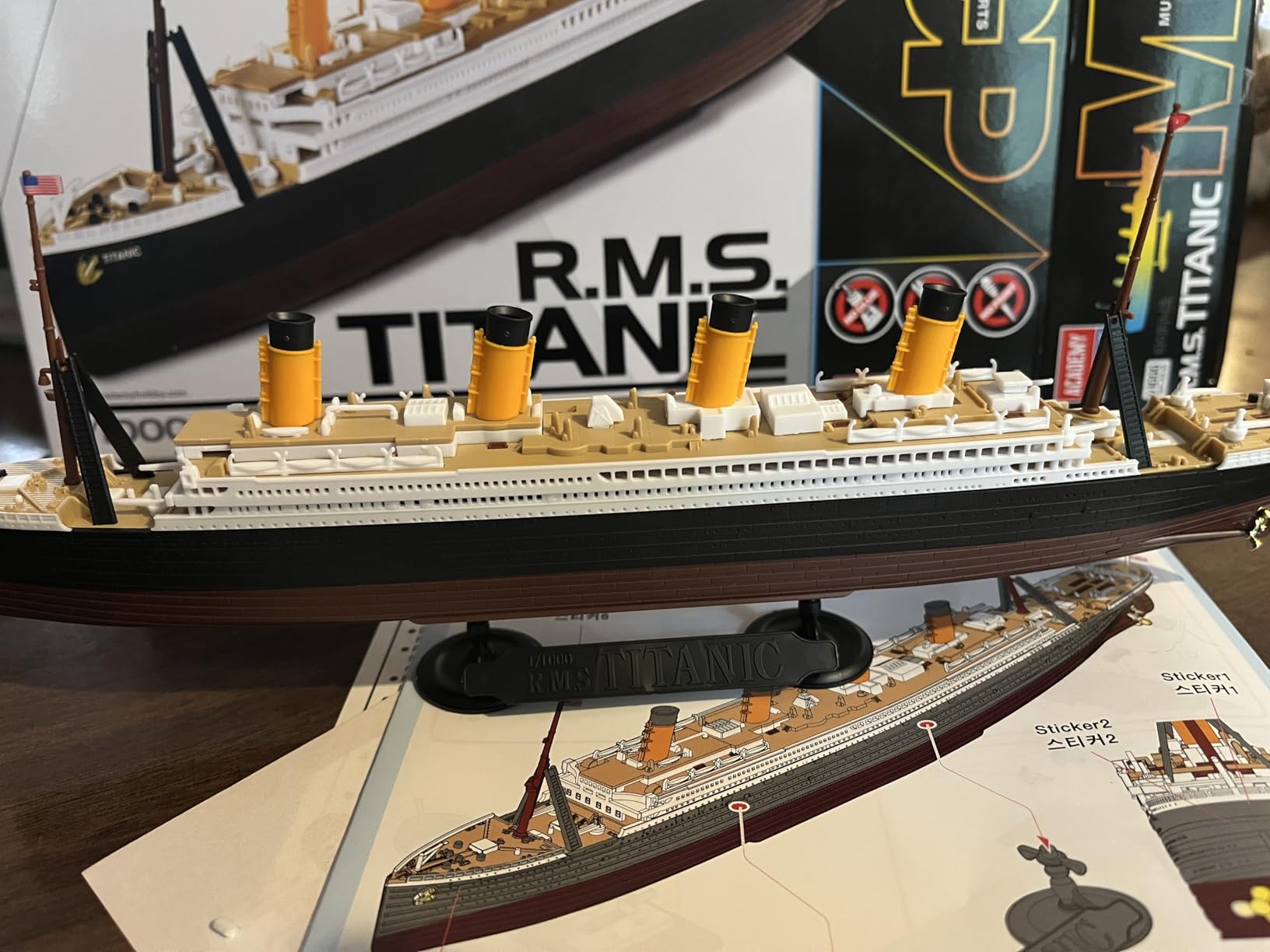 Academy 1:1000 R.M.S. Titanic Plastic Model Kit customer photo 2
