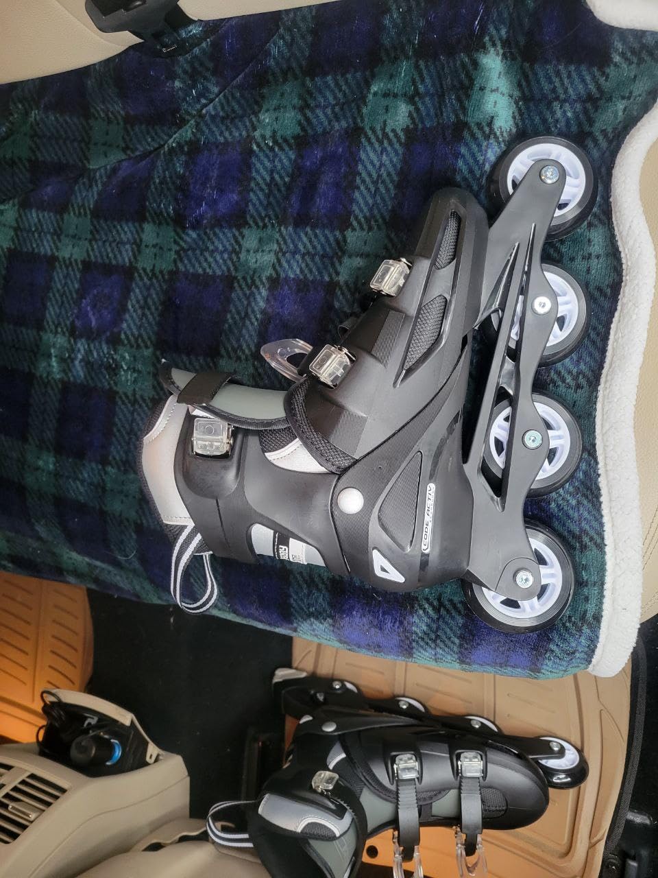 Roller Derby V-Tech 500 Adjustable Performance Inline Skates for Men, Women, Kids, Teens customer photo 1