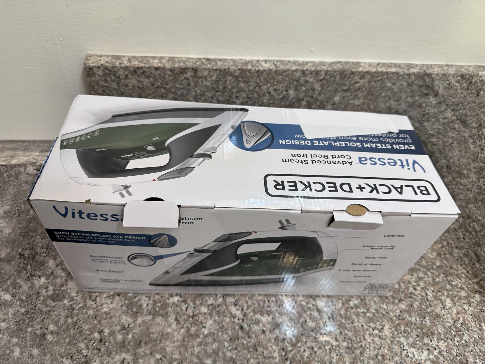 BLACK+DECKER Vitessa Advanced Steam Iron, ICR2020, Even Steam Nonstick Soleplate, Auto Shutoff, Tangle-Free Retractable Cord customer photo 1