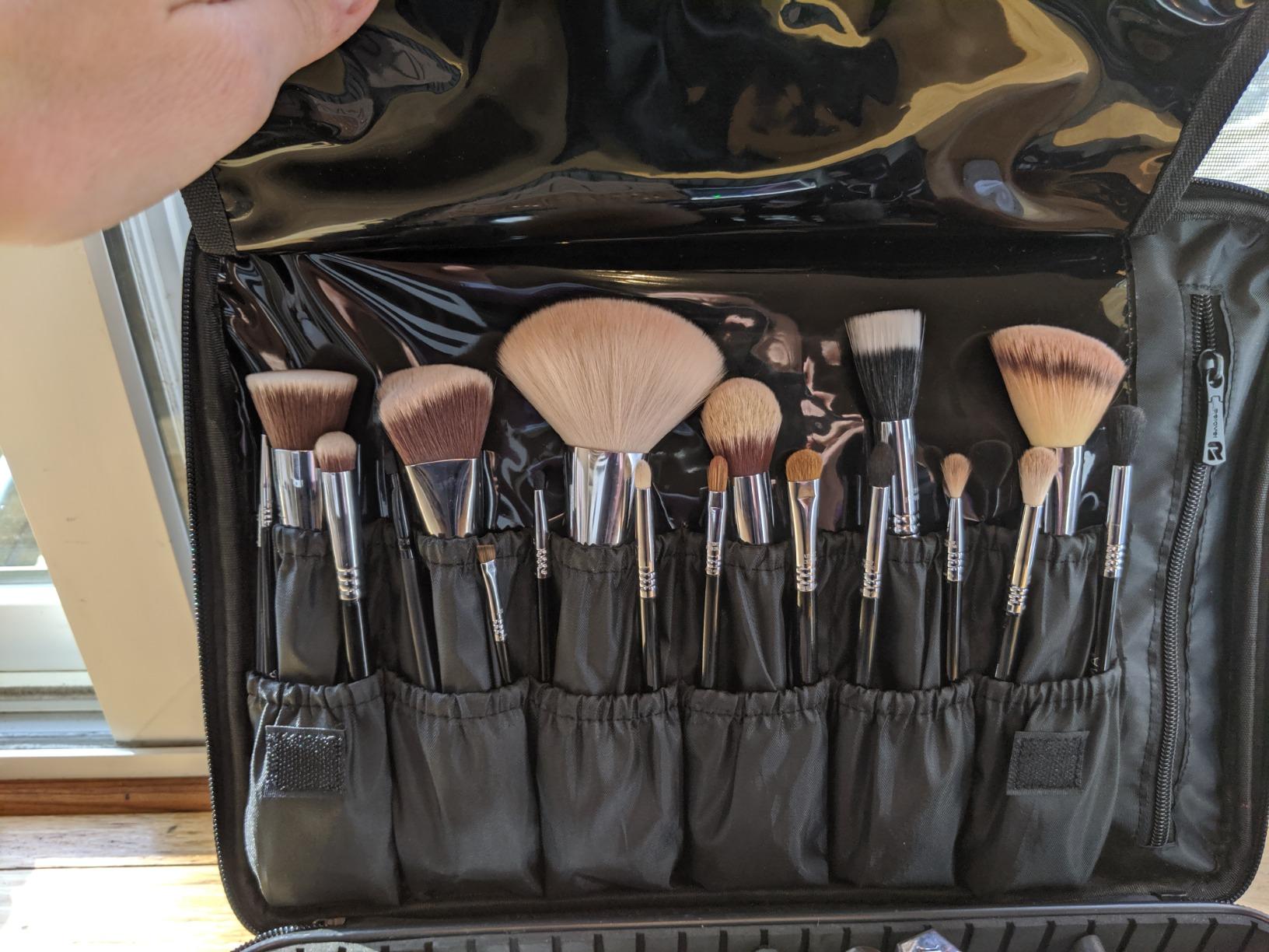 Relavel Makeup Case Large Makeup Bag Professional Train Case 16.5 inches Travel Cosmetic Organizer Brush Holder Waterproof Makeup Artist Storage Box, 3 Layer Large Capacity, with Adjustable Strap customer photo 1