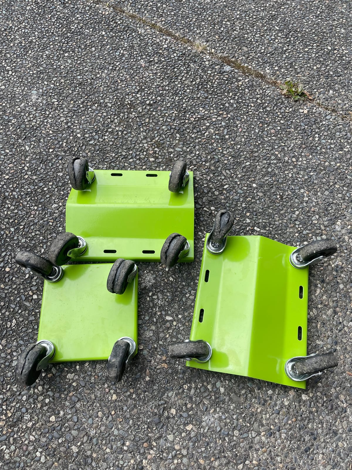Snowmobile Dolly Heavy Duty Carries up to 1500 lbs (682 kg) V-Slide with 2.5