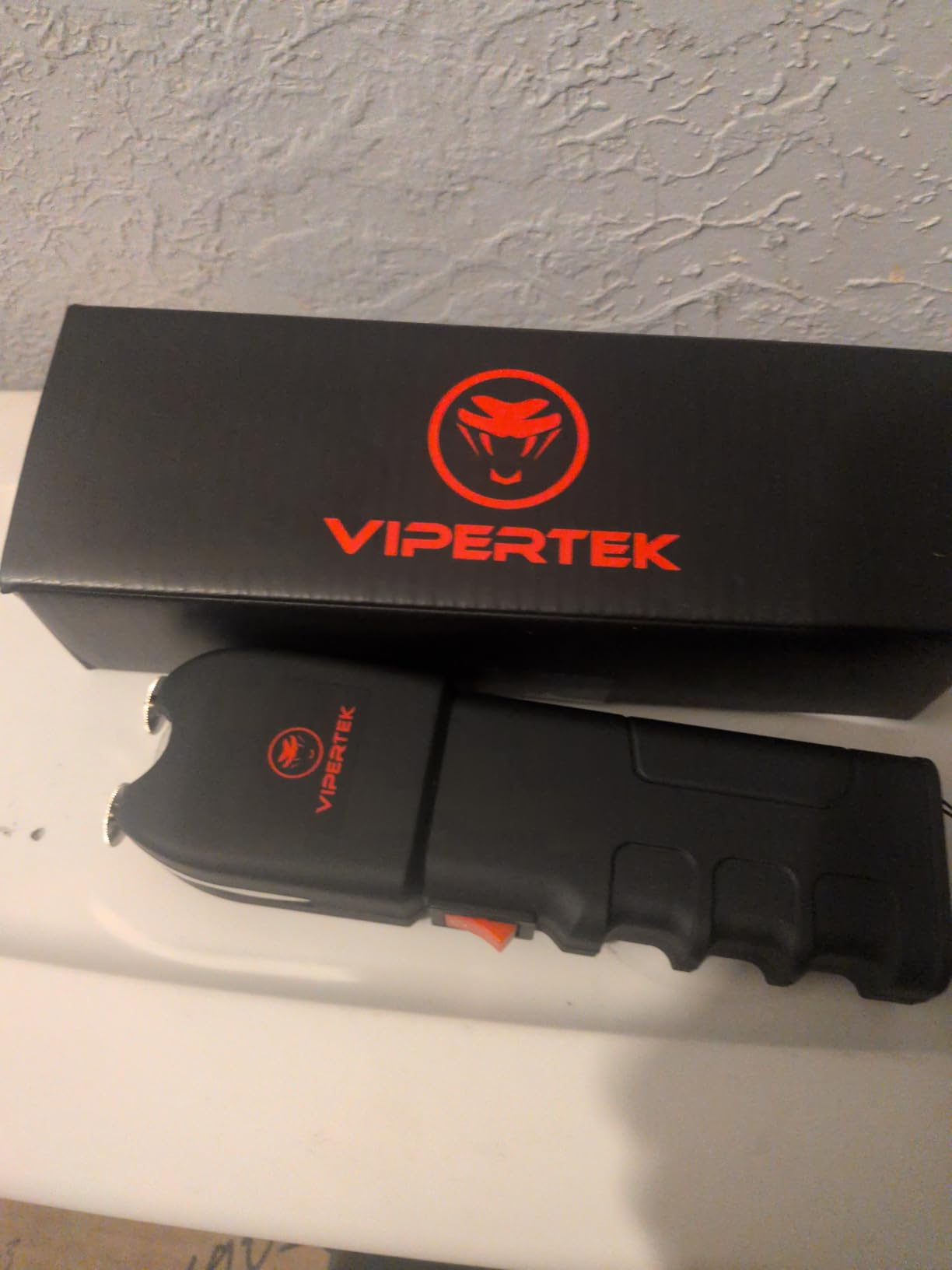 VIPERTEK VTS-989 Stun Gun for Self Defense Rechargeable with LED Flashlight customer photo 1