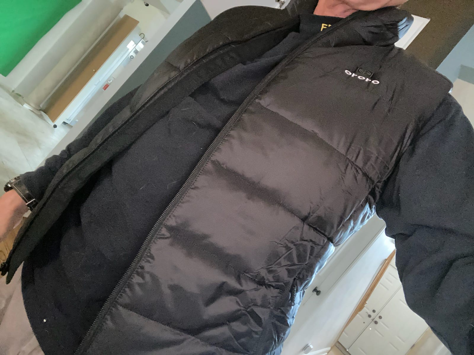 ORORO Men's Heated Vest Lightweight 4-Zone USB-C Battery Heated Puffer Vest | Classic puffer design with insulated comfort, water- and wind-resistant shell for commuting and everyday winter wear customer photo 2