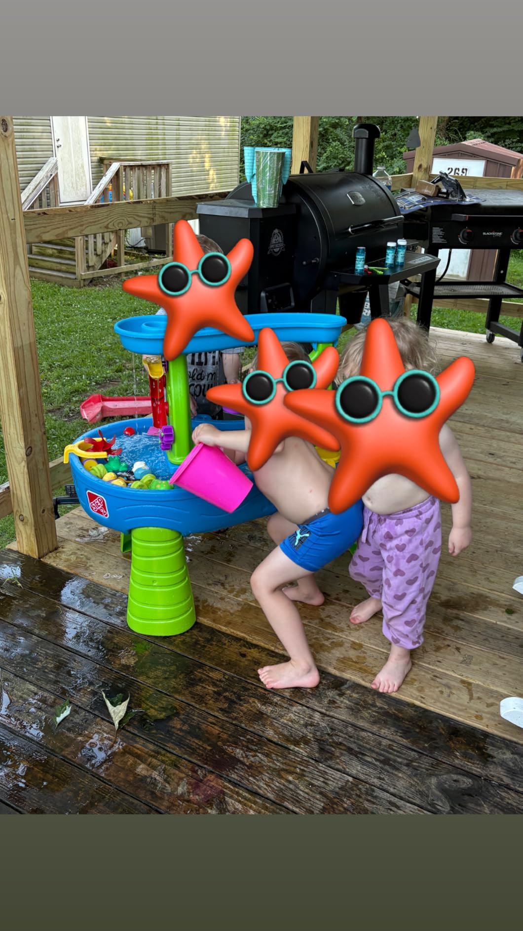 Step2 Rain Showers Splash Pond Toddler Water Table, Outdoor Kids Water Sensory Table, Ages 18+ Months, 13 Piece Water Toy Accessories, Blue & Green customer photo 1