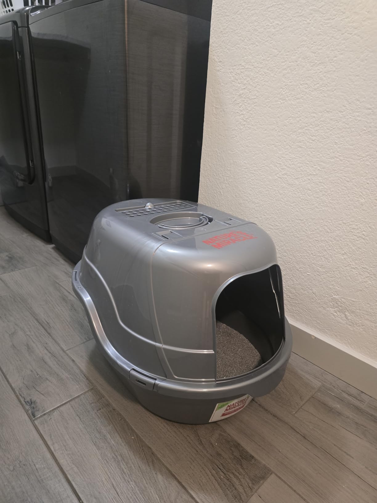 Nature's Miracle Hooded Flip Top Cat Litter Box with Charcoal Filter customer photo 1