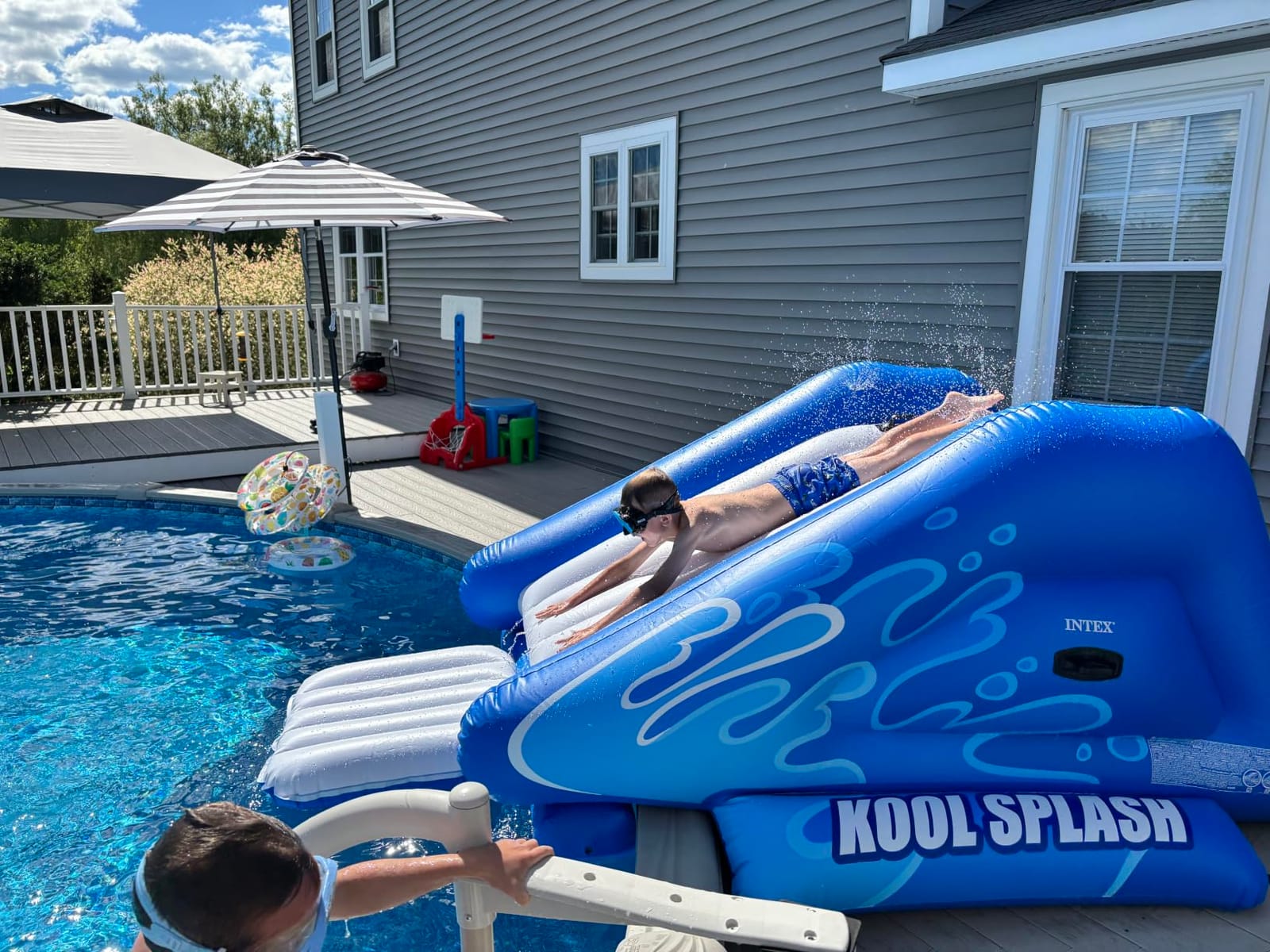 INTEX Kool Splash Inflatable Water Slide for Swimming Pool Fun | 58849EP - Blow Up Play Center with Sprinkler for Kids Ages 6 and Up customer photo 1