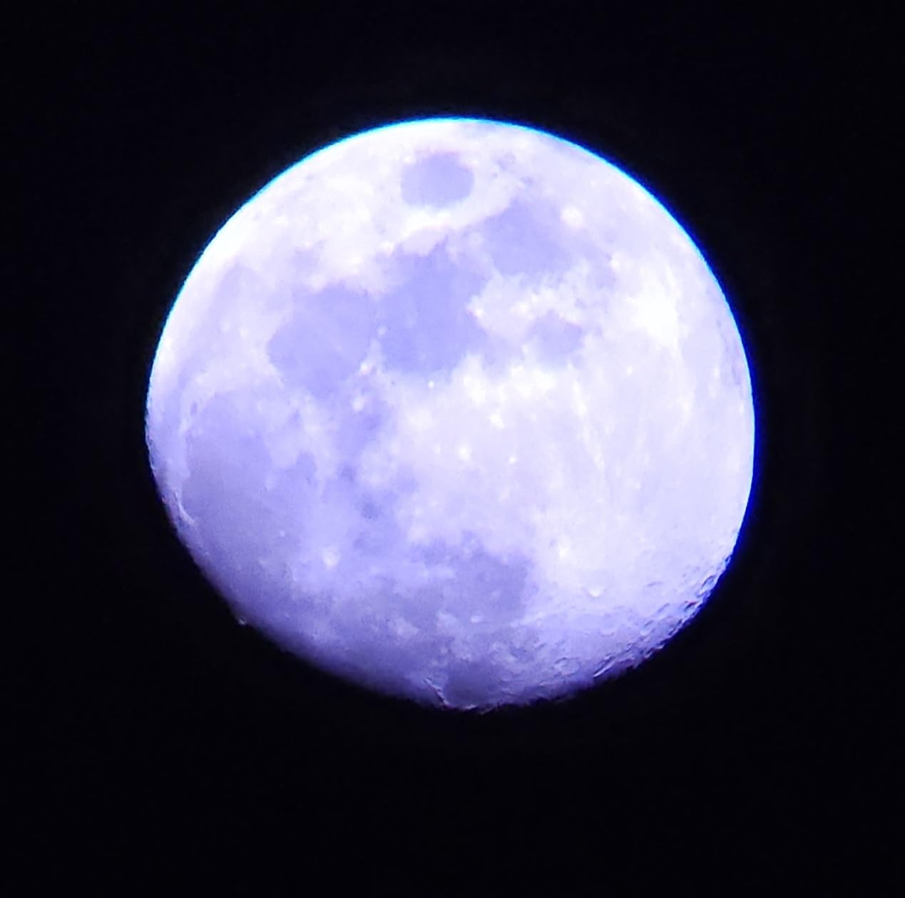 Celestron Inspire 100AZ Refractor Telescope with Built-in Smartphone Adapter, Blue customer photo 1