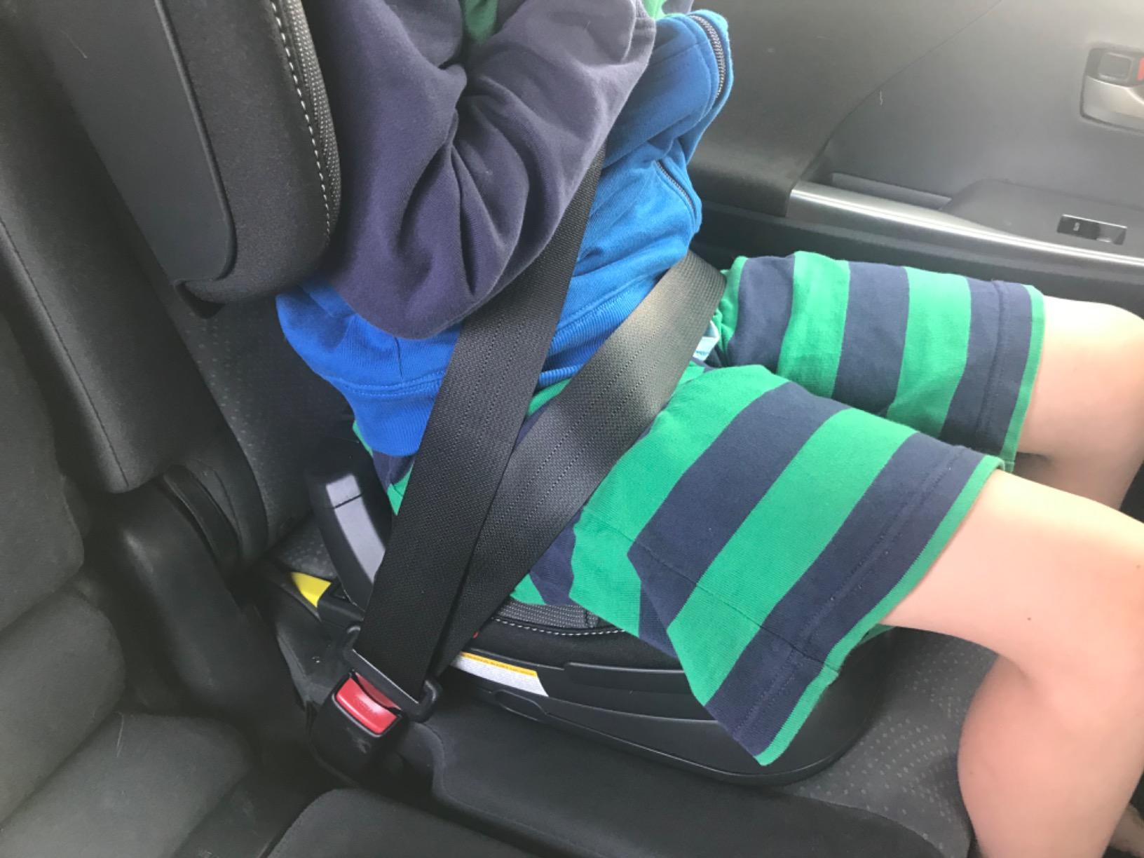 Peg Perego Viaggio Flex 120 Booster, 4D Total Adjust, Compact Fold for Travel, 40-120 lbs, Made in Italy, Licorice customer photo 2