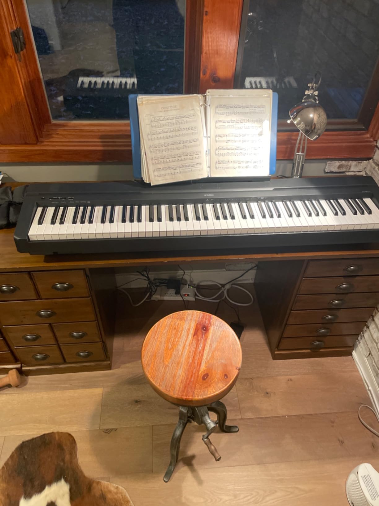 YAMAHA P71 88-Key Weighted Action Digital Piano with Sustain Pedal and Power Supply (Amazon-Exclusive) customer photo 2
