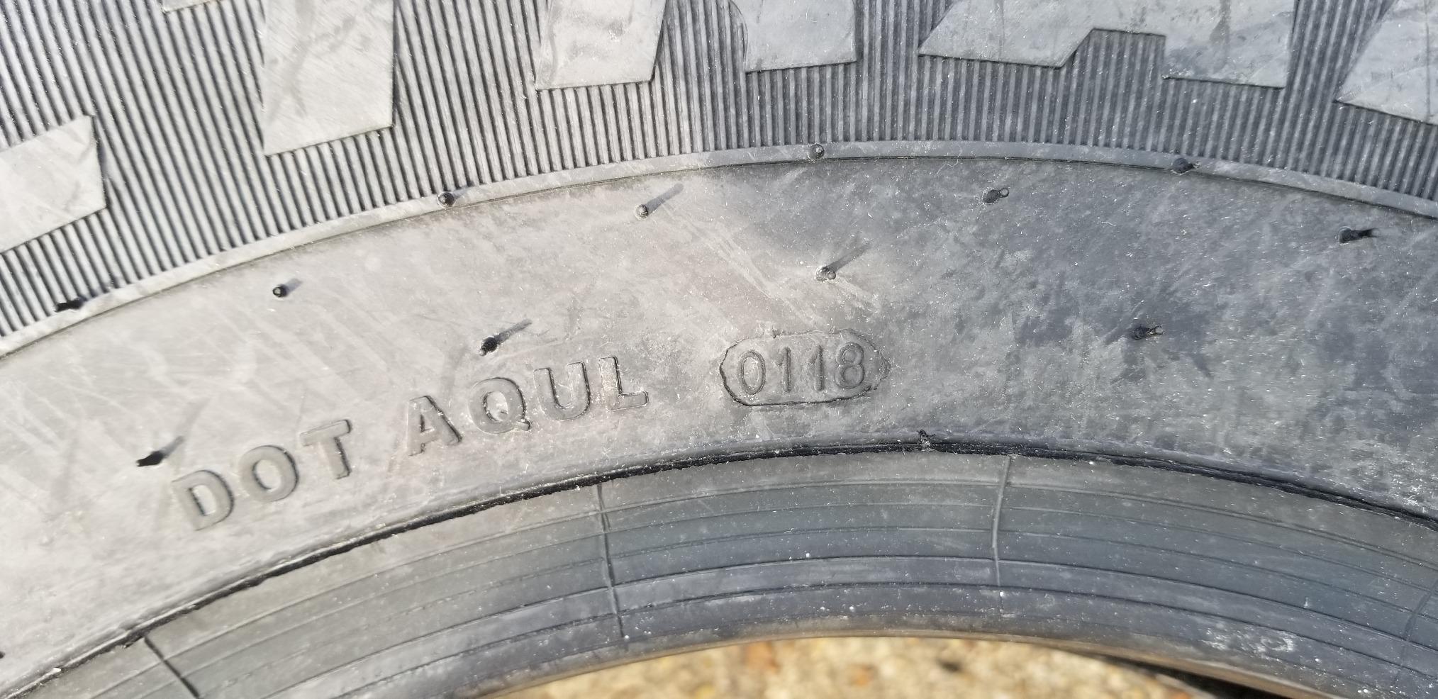 Carlisle Radial Trail HD ST235/85R16 E, Trailer Highway All Season Traction 124/121L Rated E (10 Ply) customer photo 2