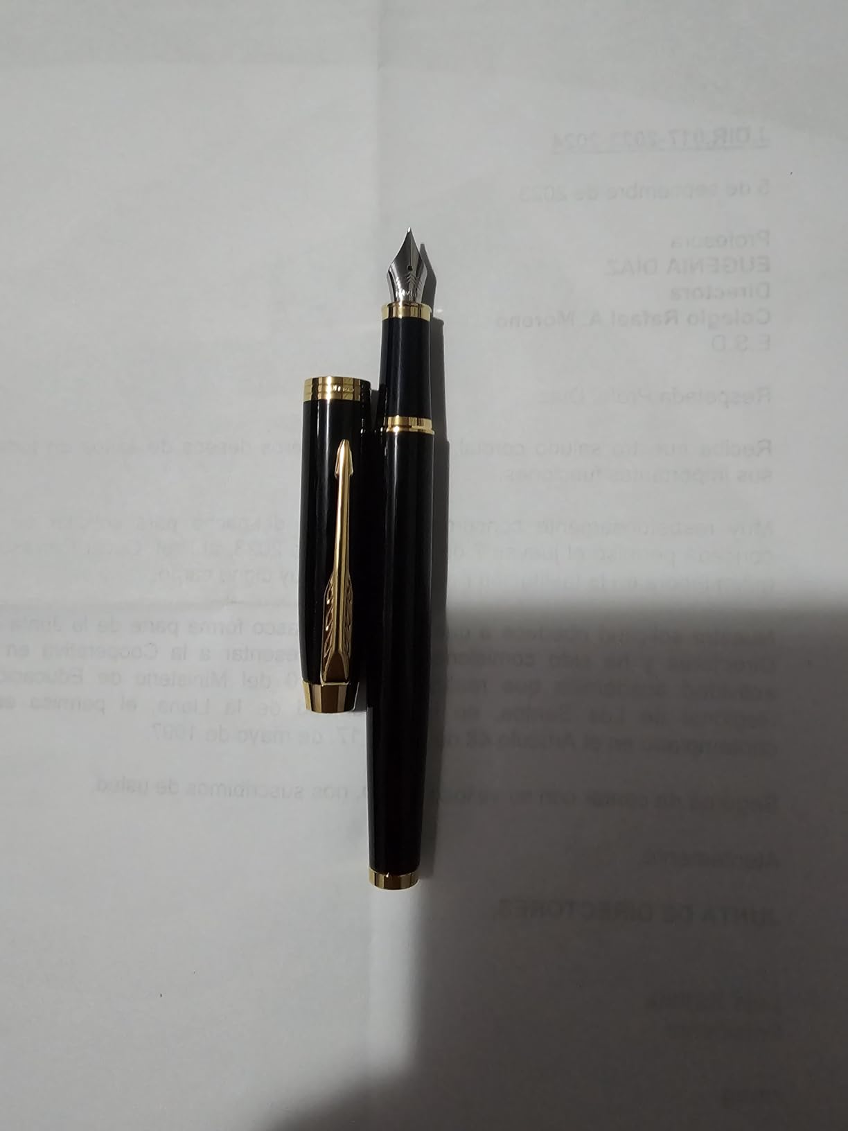 Parker IM Fountain Pen, Black Lacquer with Gold Trim, Fine Nib - Includes Blue Ink Refill and Elegant Gift Box customer photo 1