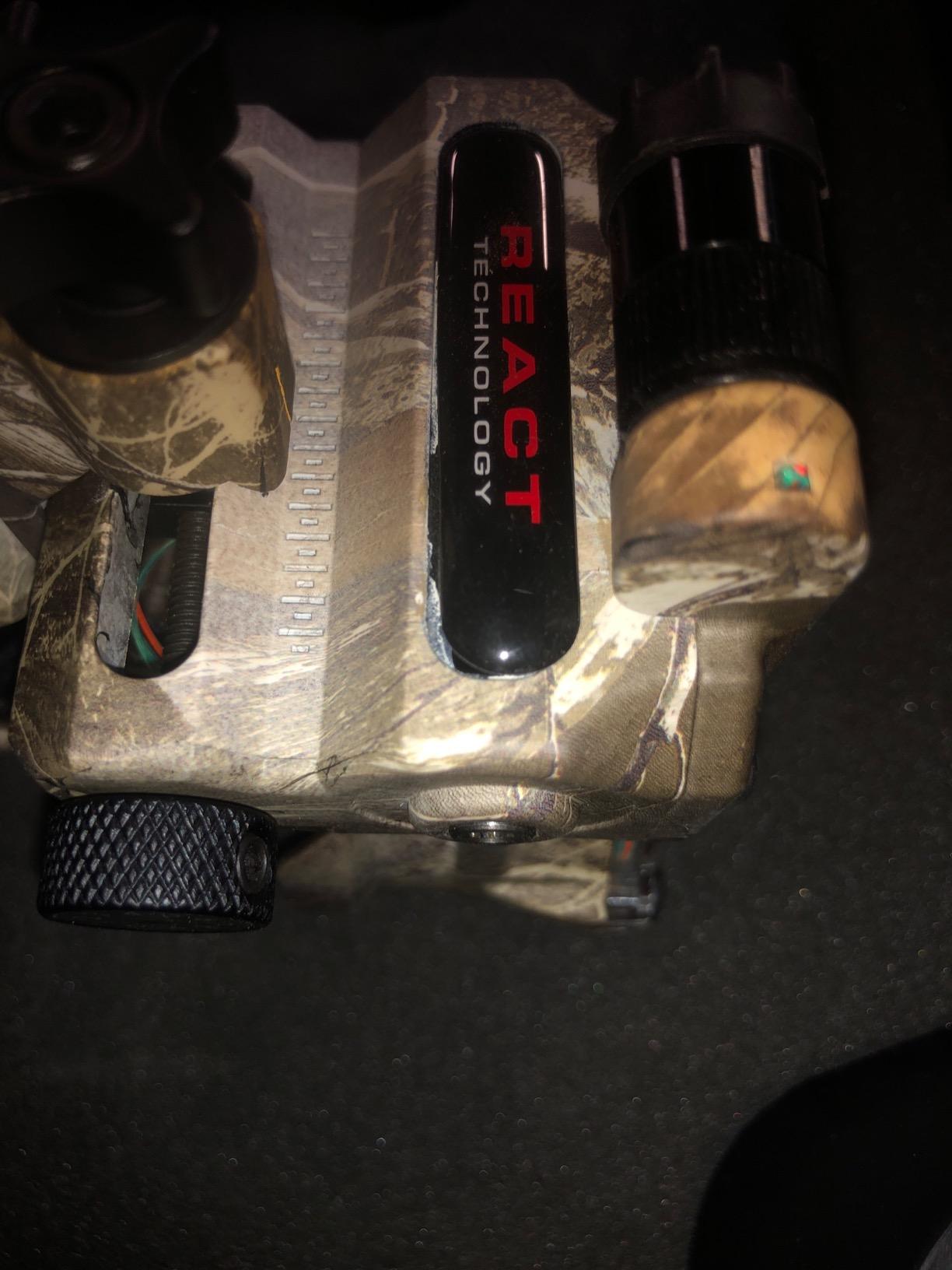 Trophy Ridge React H5 Bow Sight - 5 Pin Sight, Tool Less Windage and Elevation Adustability, 2nd Axis Leveling, Adjustable Click Light customer photo 2